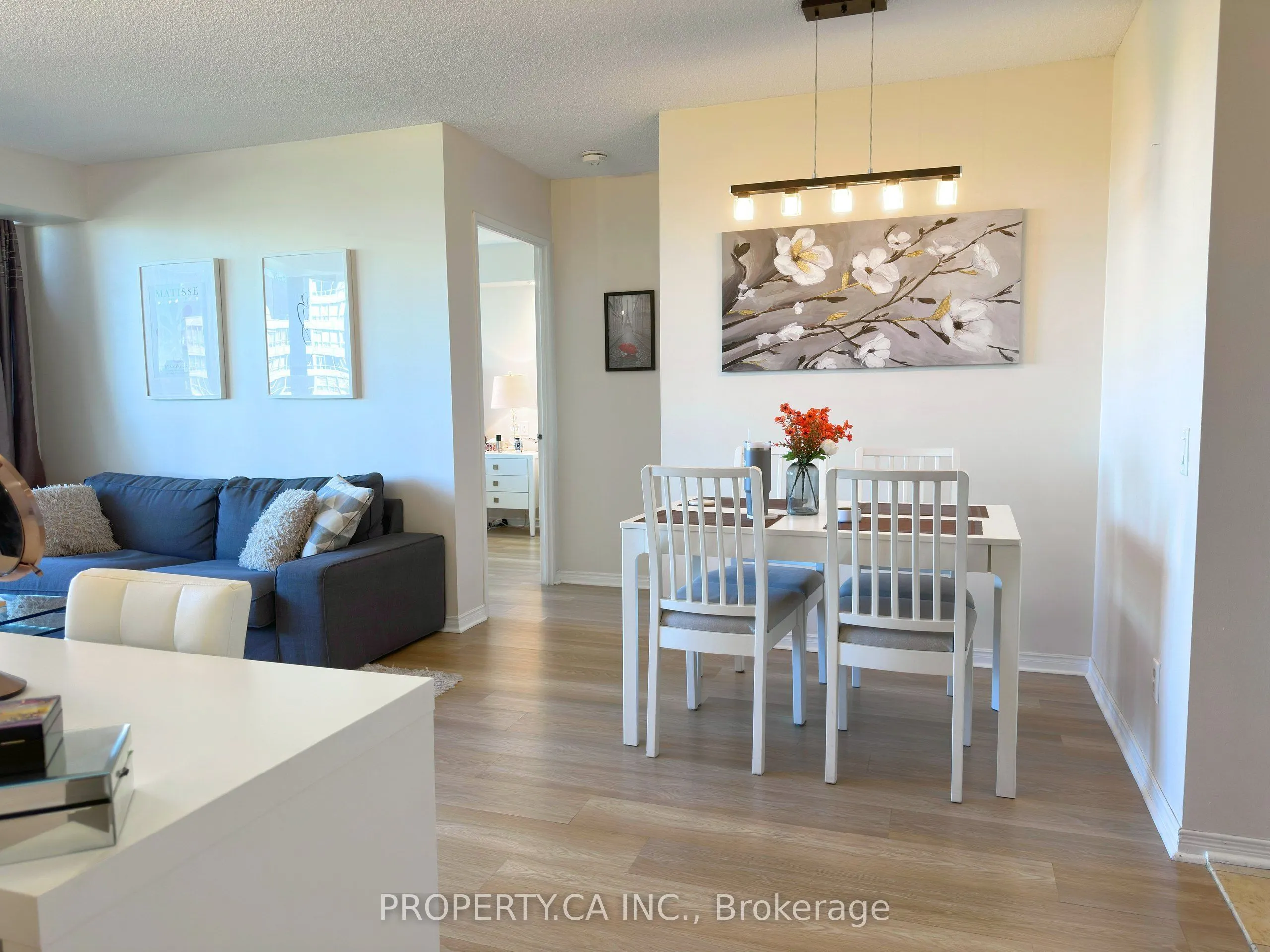 91 Townsgate Drive #701