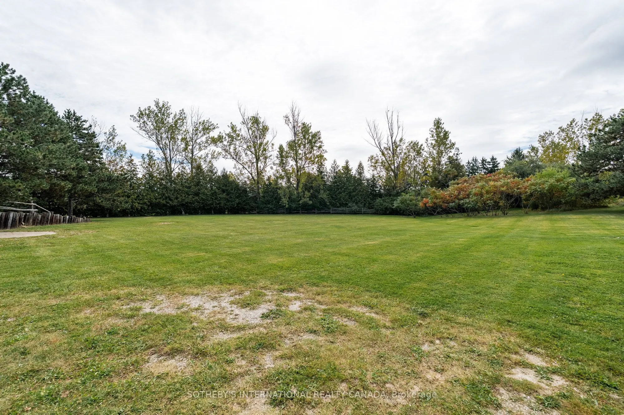 6055 17th Side Road
