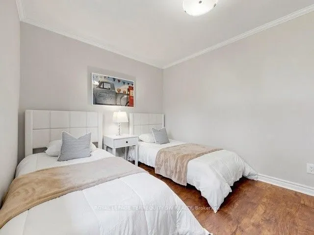 12 Sir Pellias Terrace