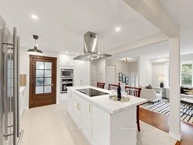 12 Sir Pellias Terrace