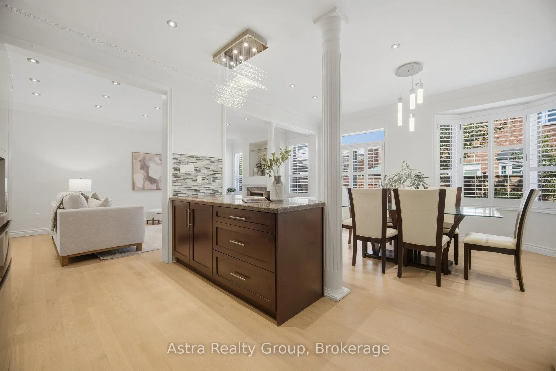 14 Daiseyfield Crescent