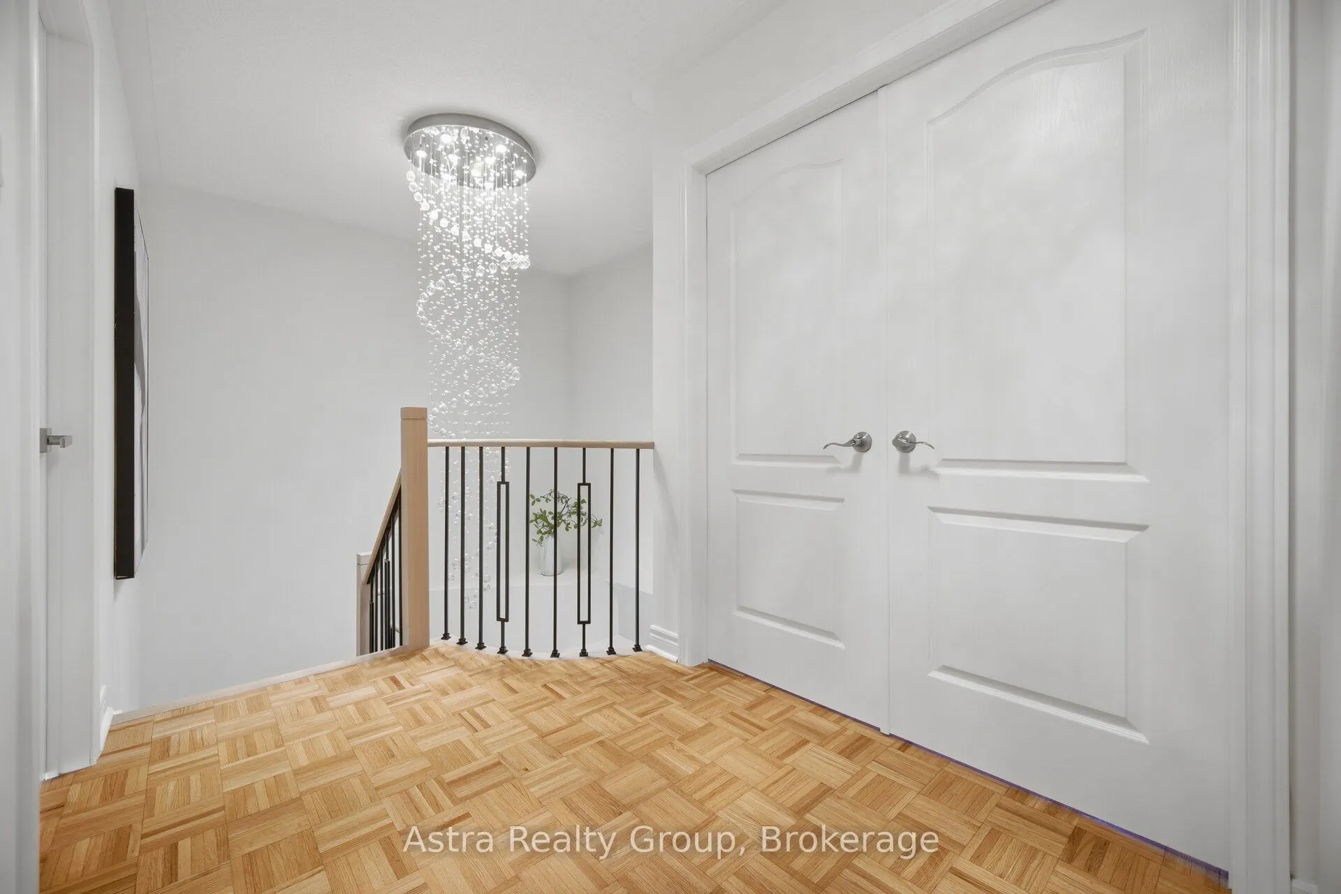 14 Daiseyfield Crescent