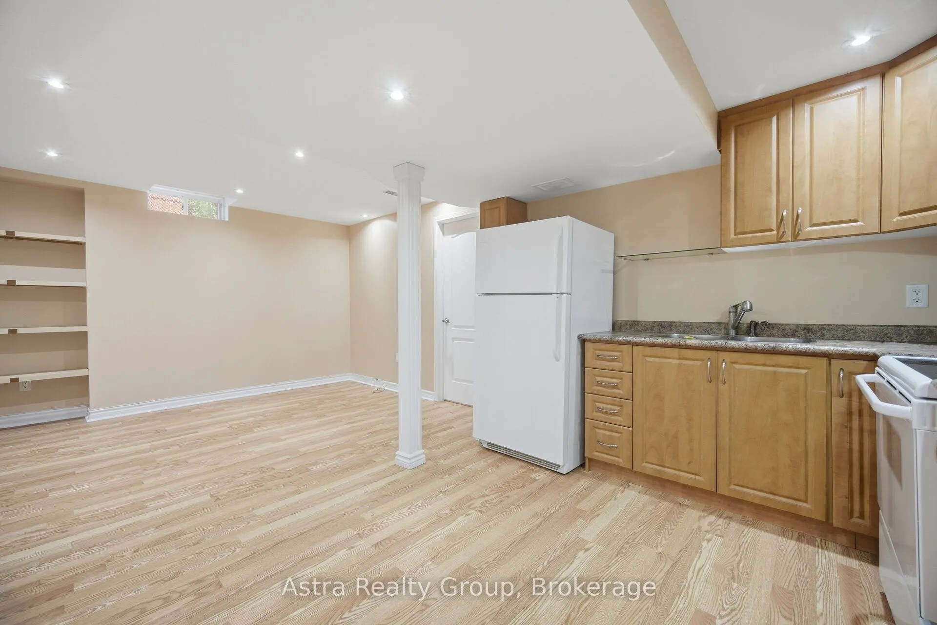 14 Daiseyfield Crescent