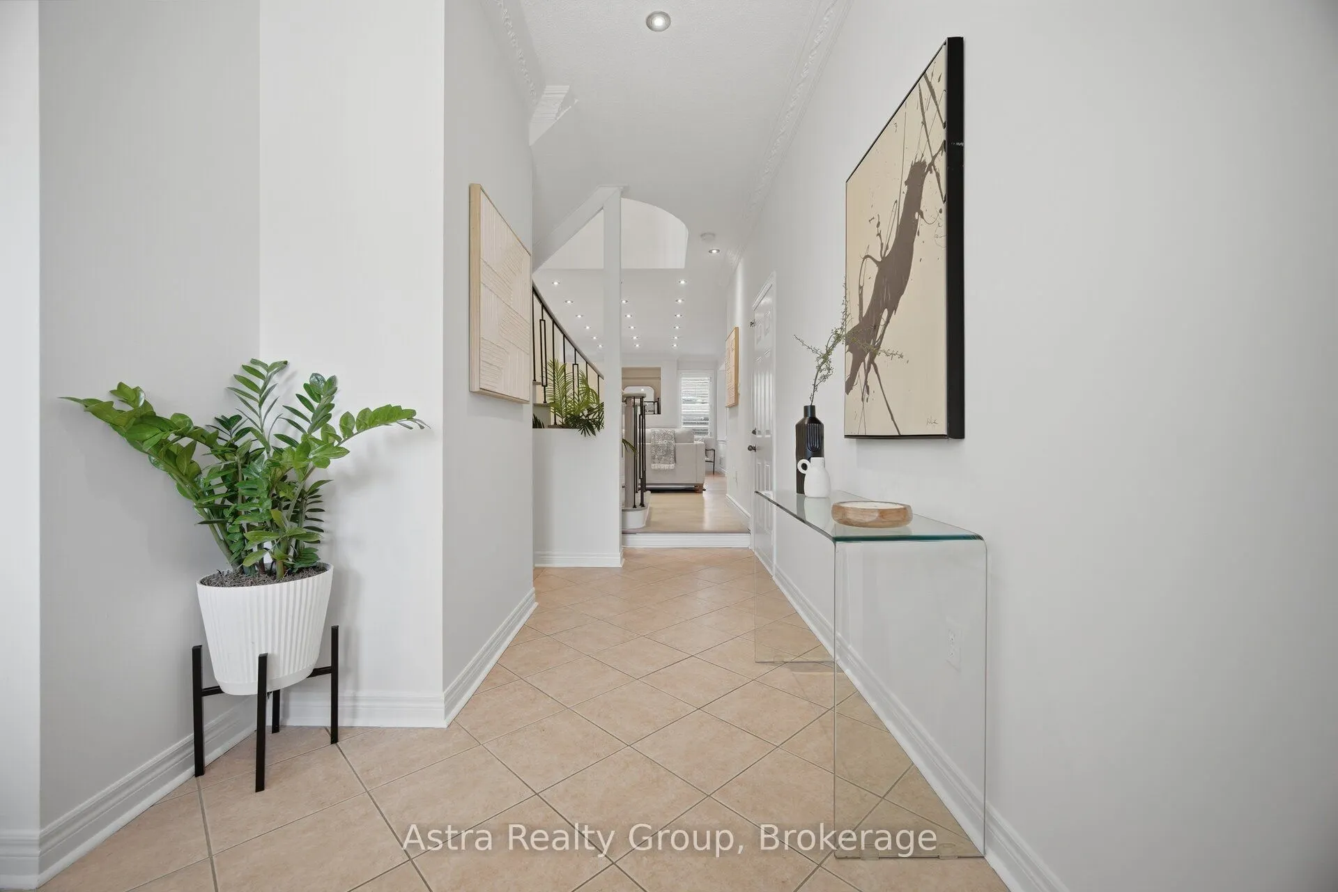 14 Daiseyfield Crescent
