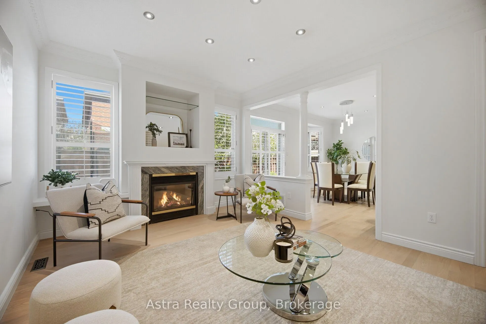 14 Daiseyfield Crescent