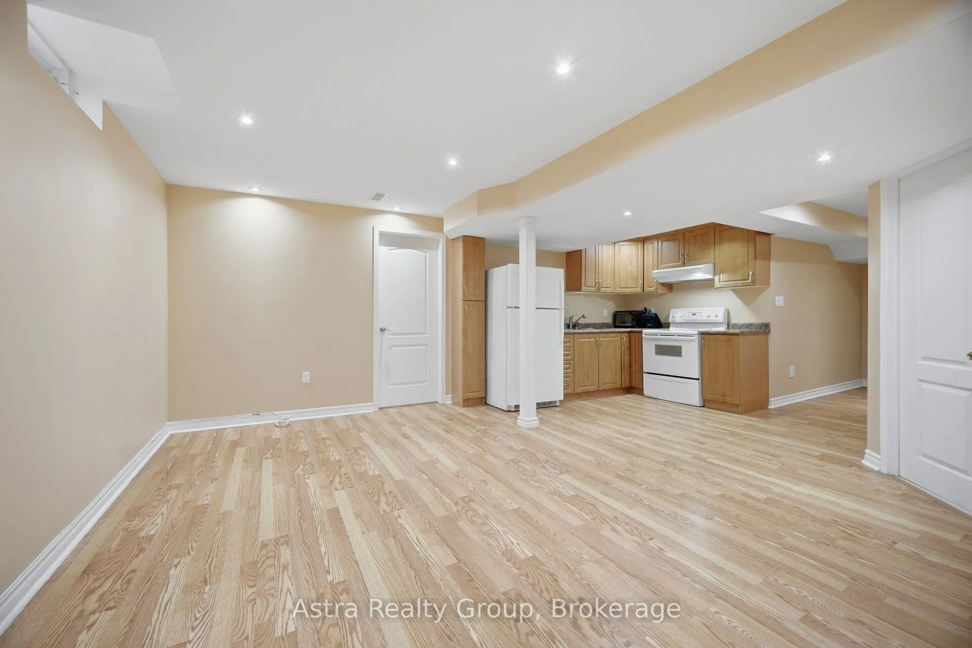 14 Daiseyfield Crescent