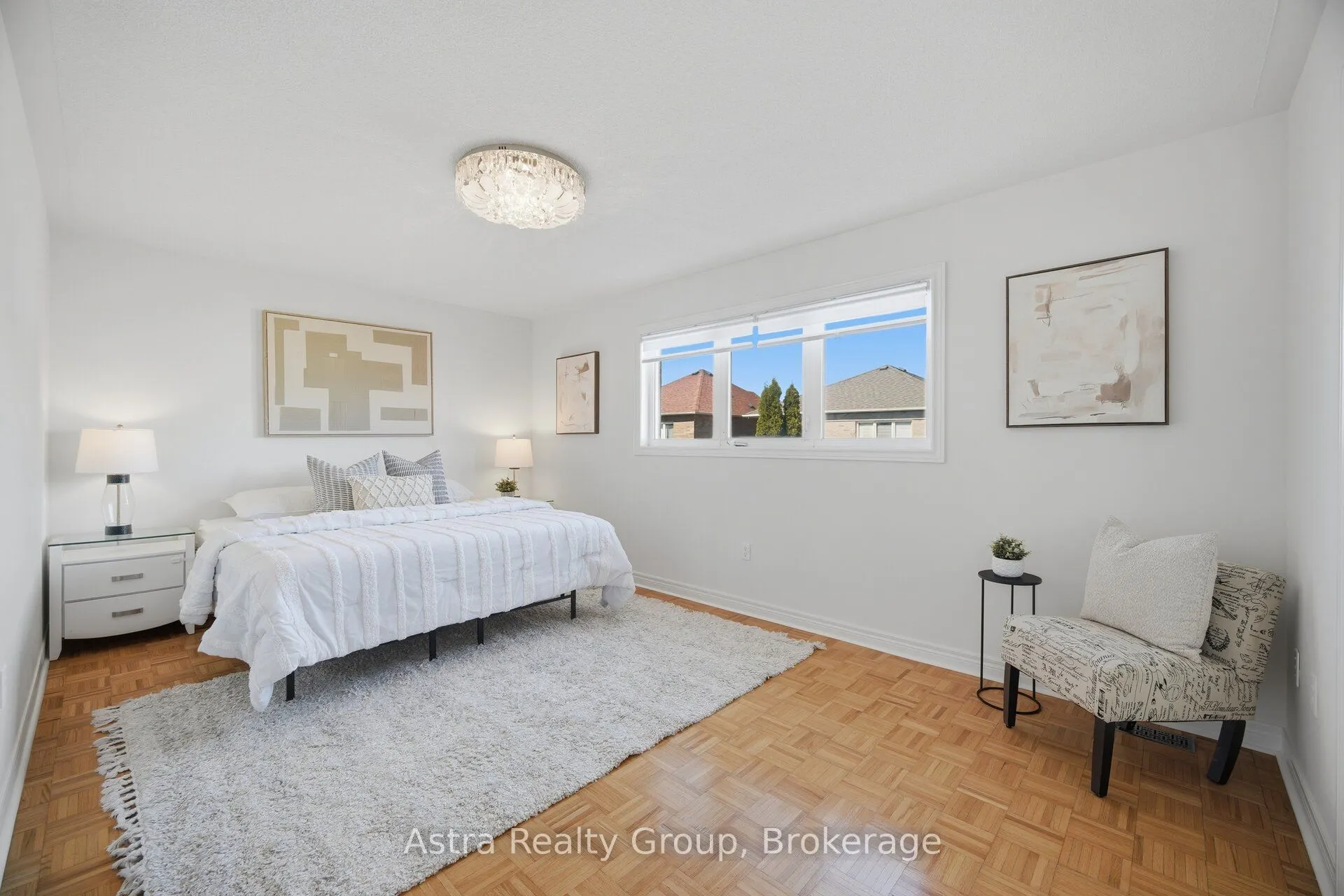 14 Daiseyfield Crescent
