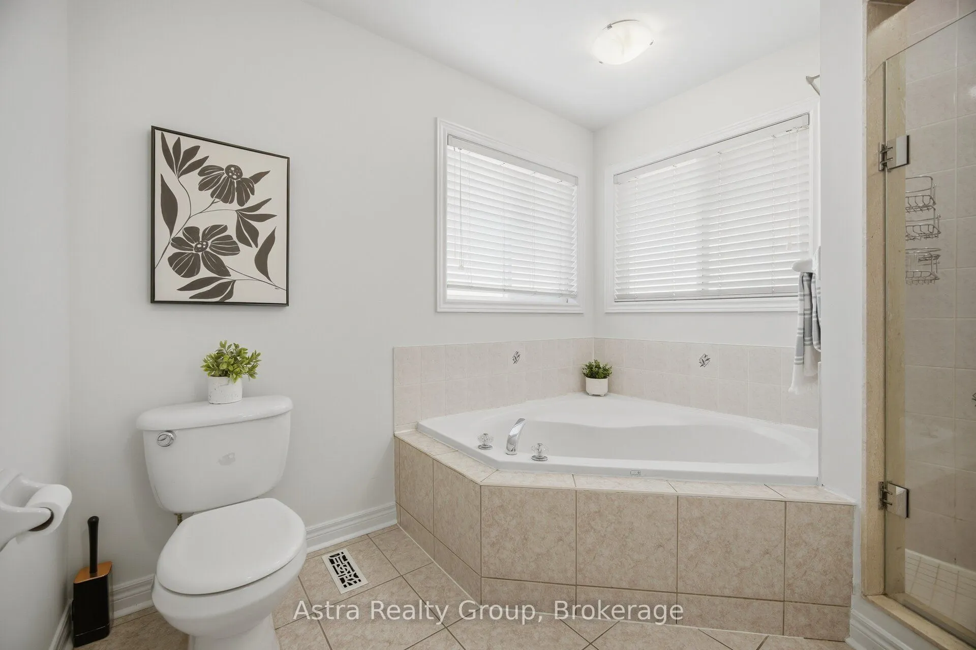 14 Daiseyfield Crescent