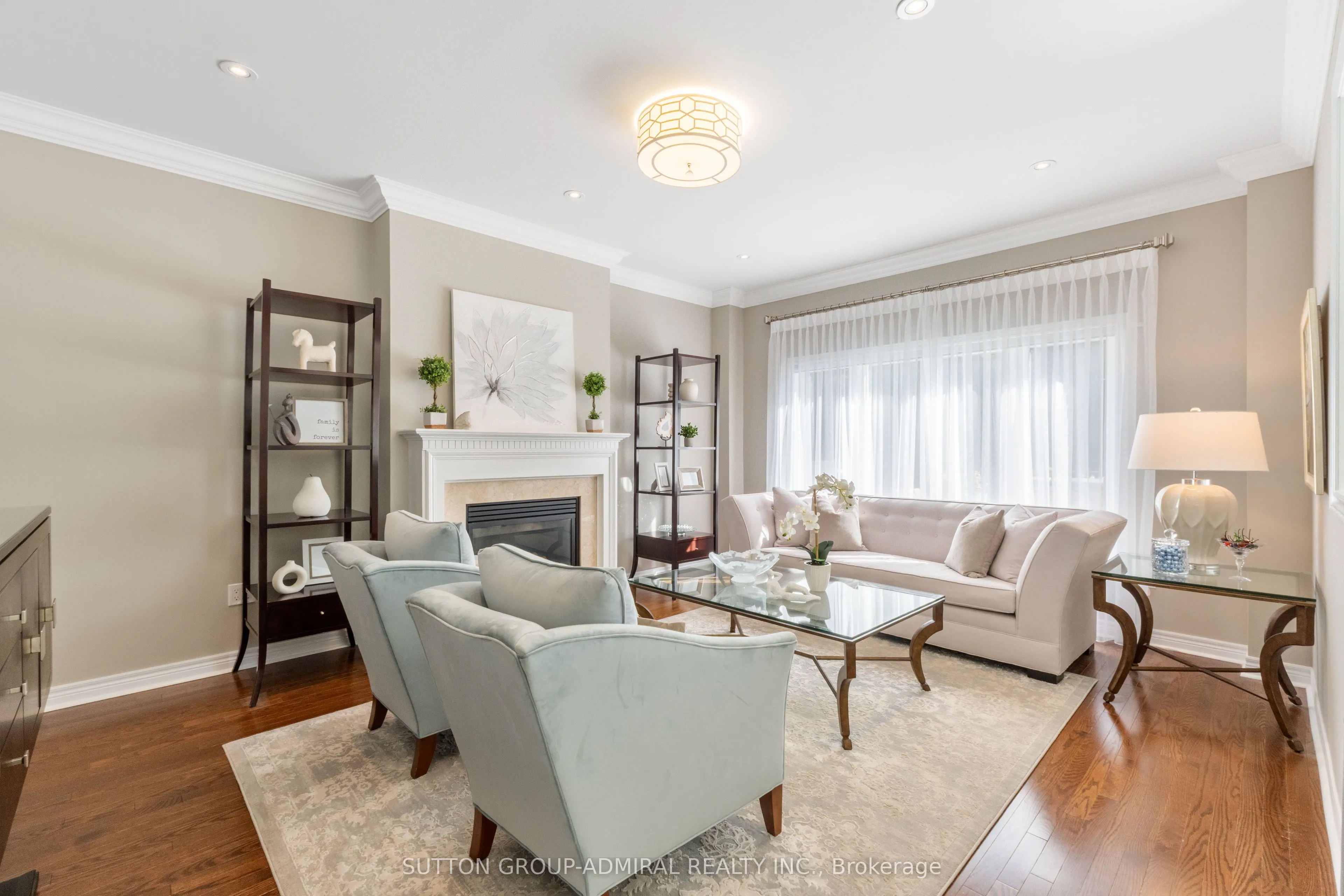 55 Maverick Crescent