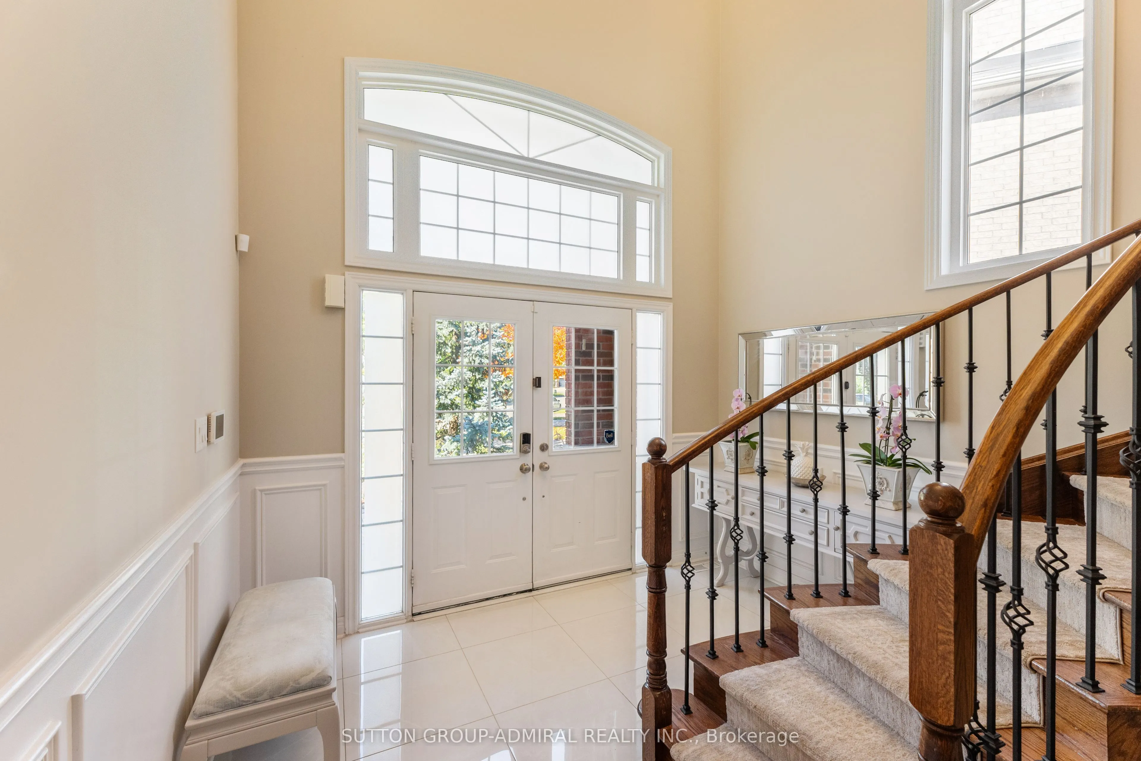 55 Maverick Crescent