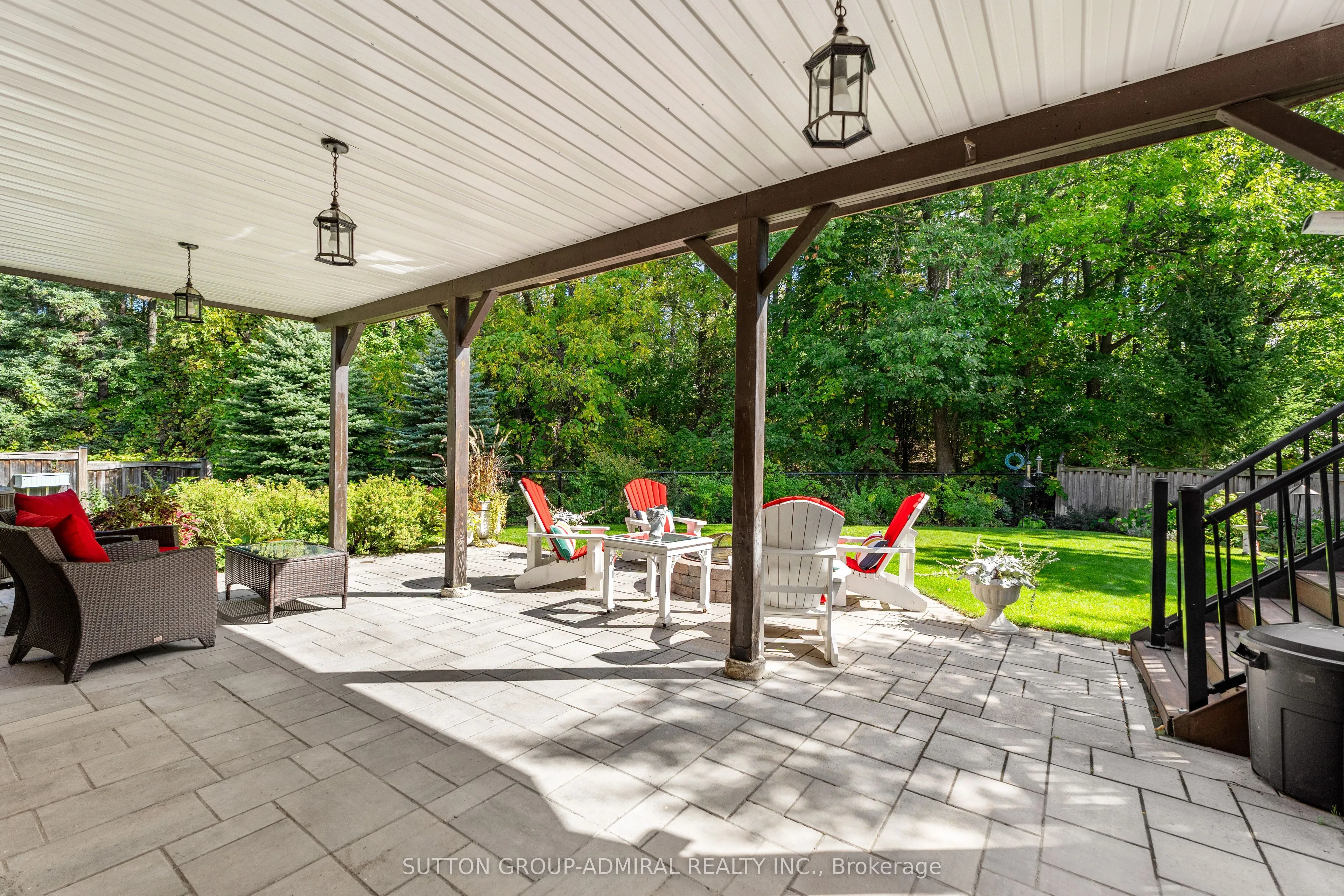55 Maverick Crescent