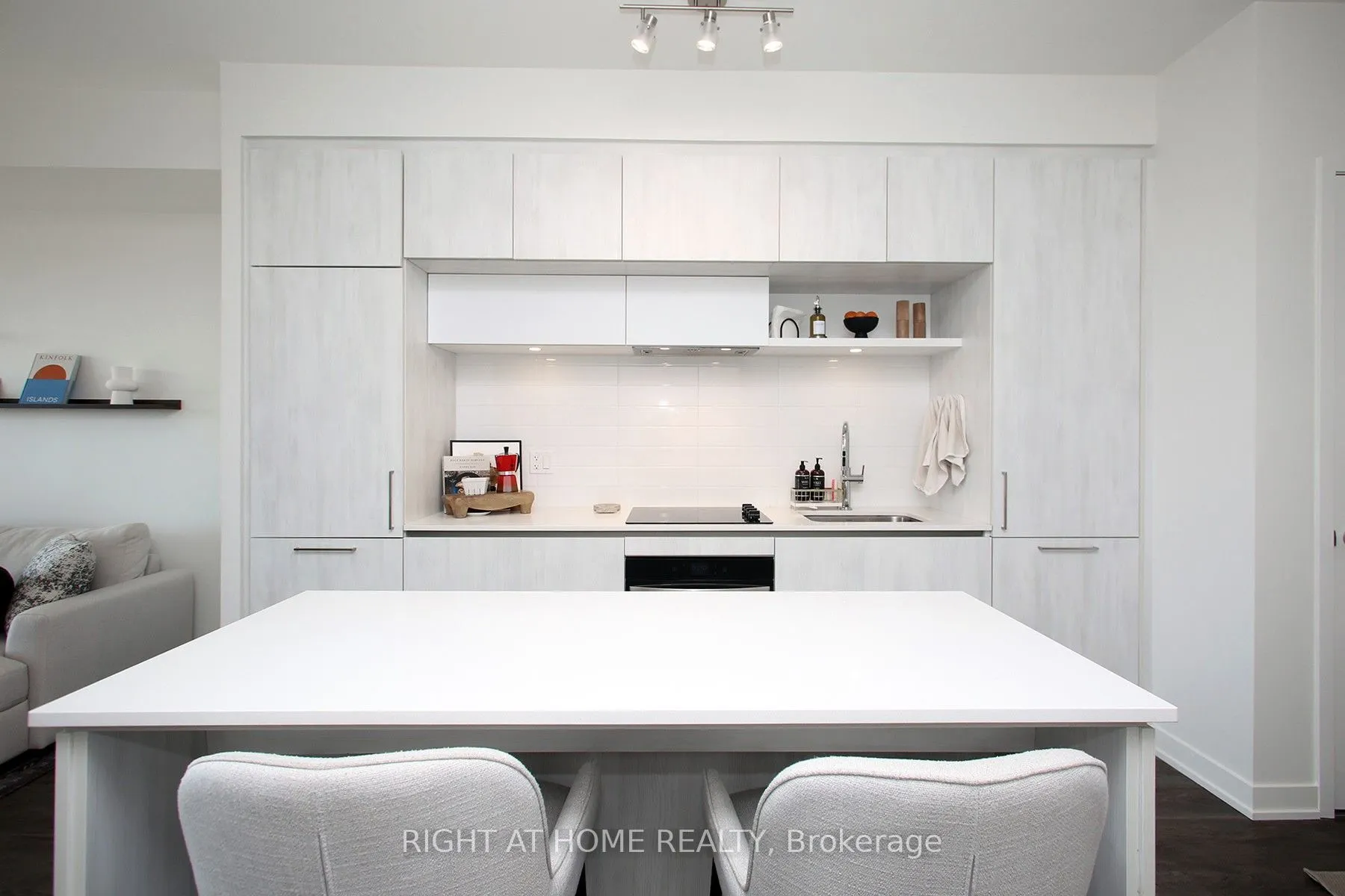 6 David Eyer Road #513