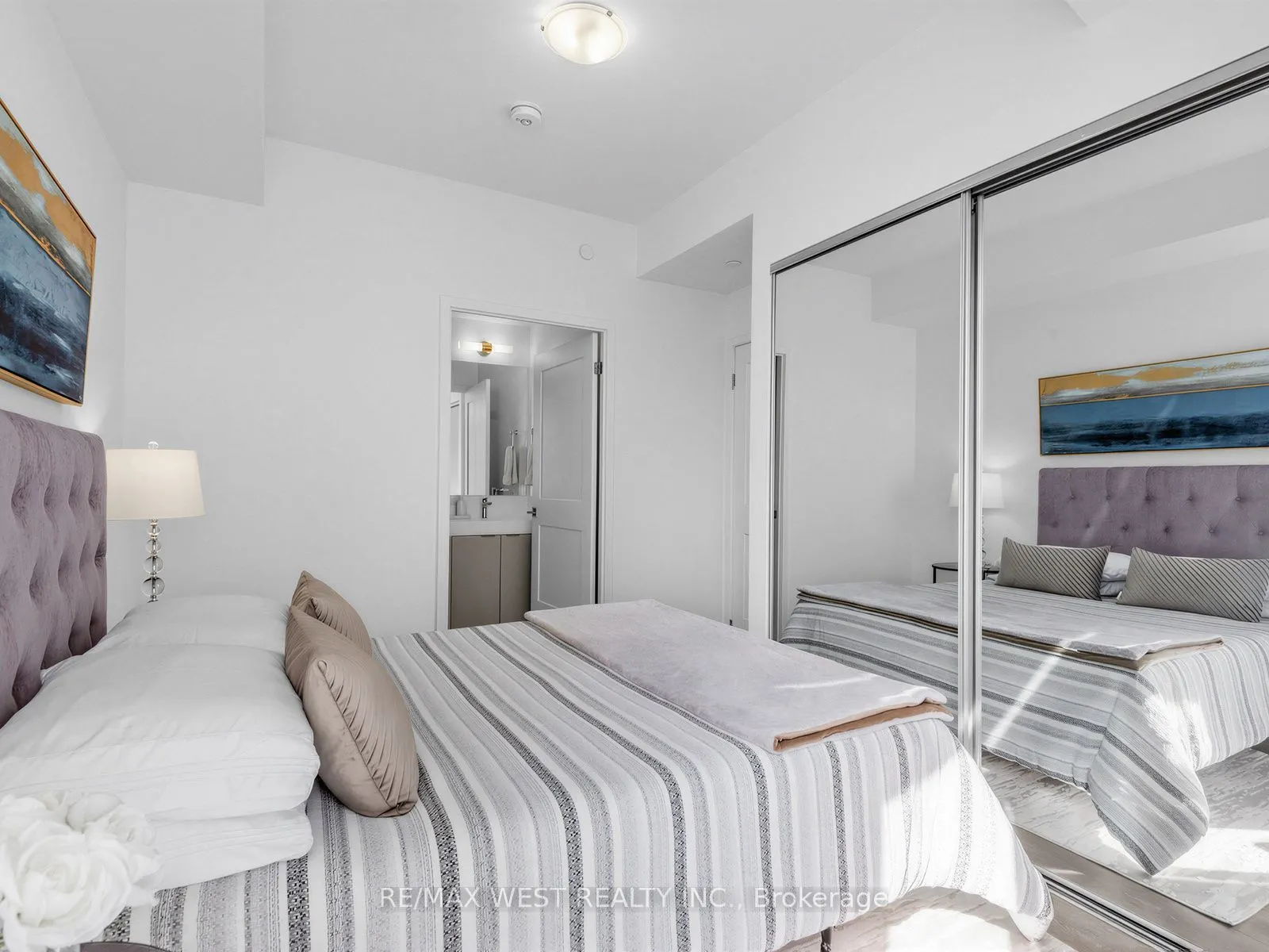 10 Abeja Street #1516