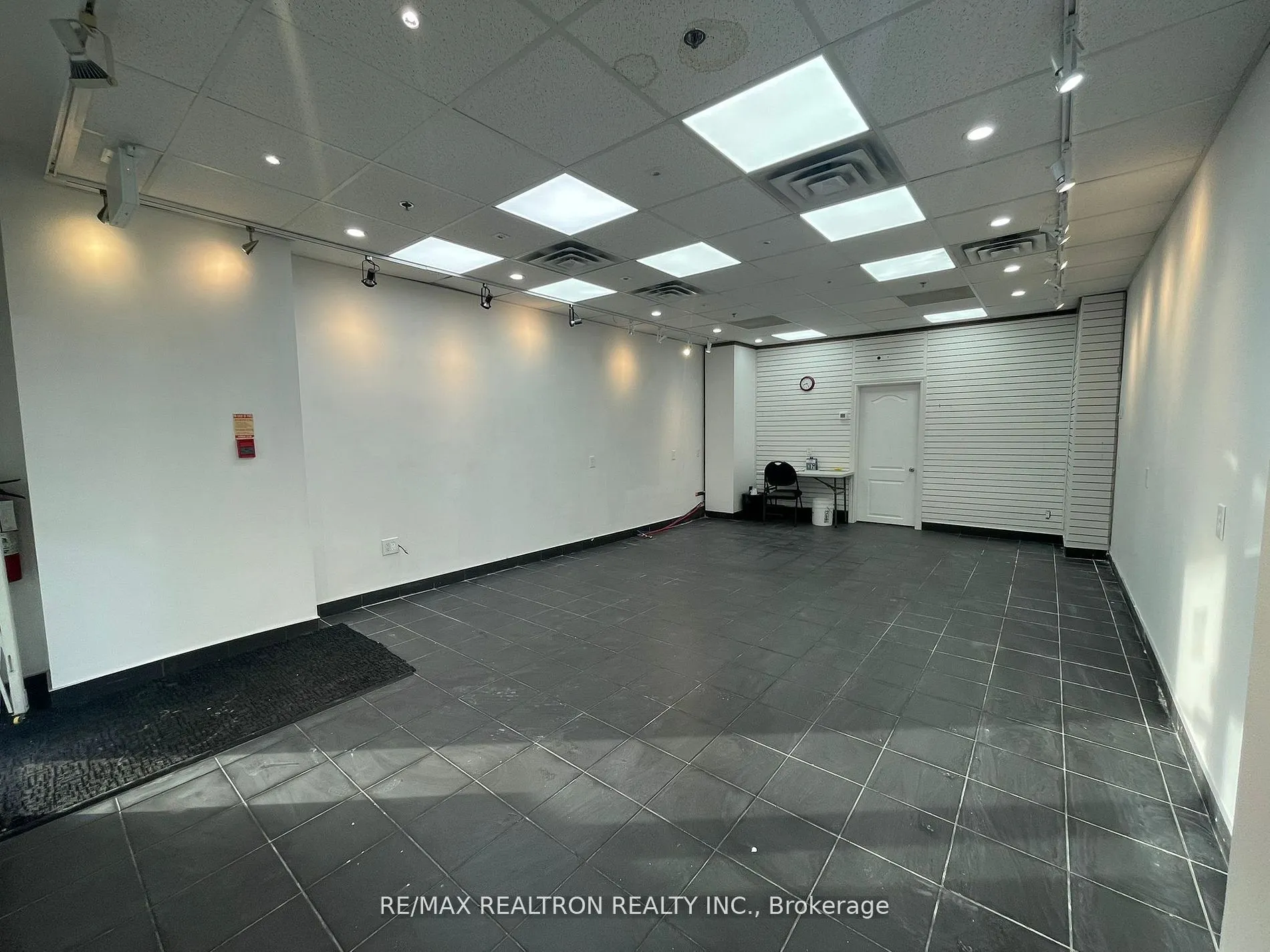 7378 Yonge Street #26B