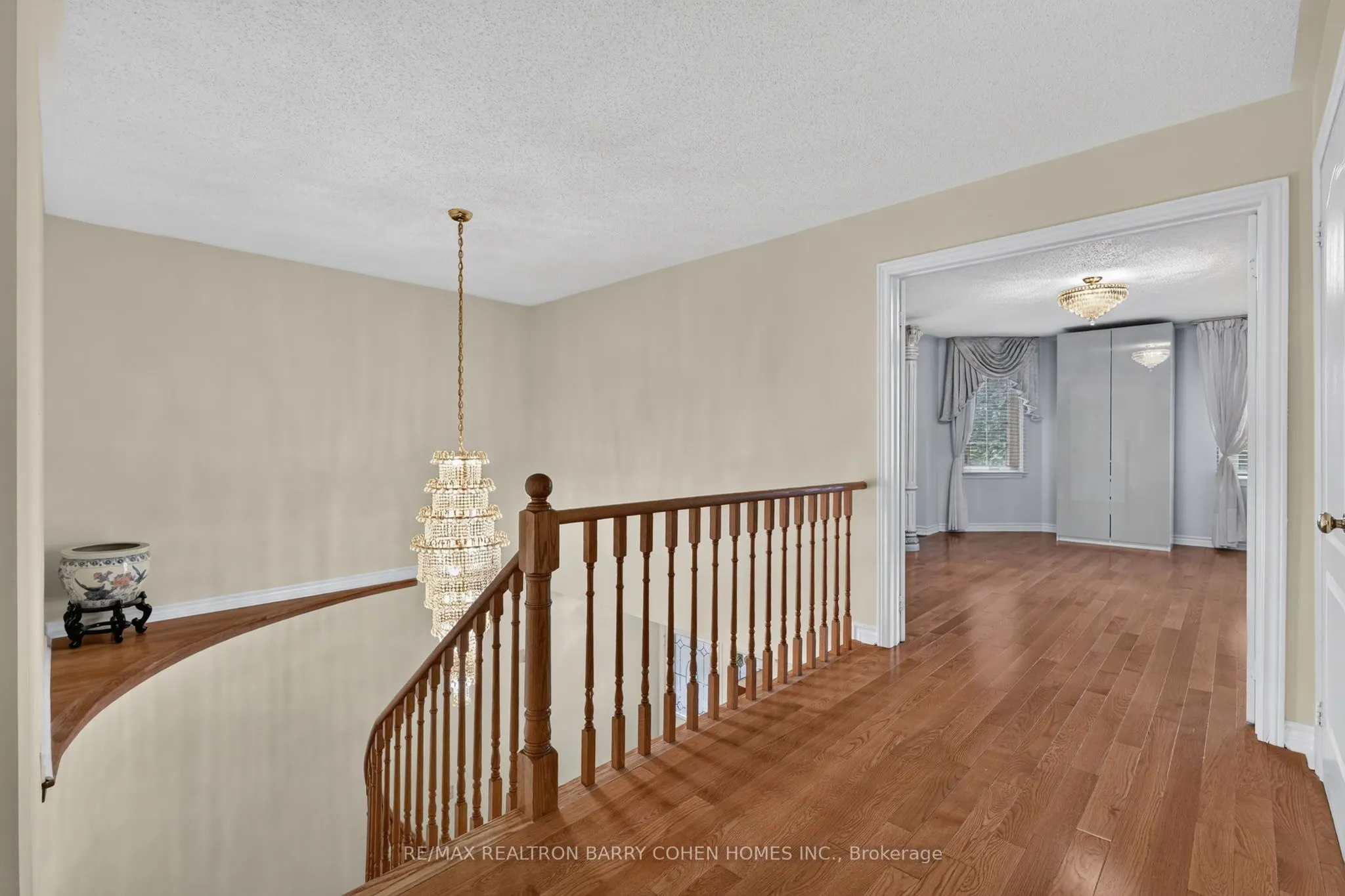 50 Oakhurst Drive