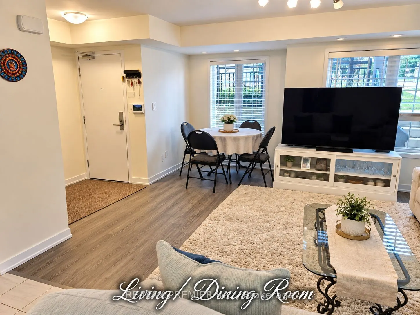 26 Bruce Street #D06