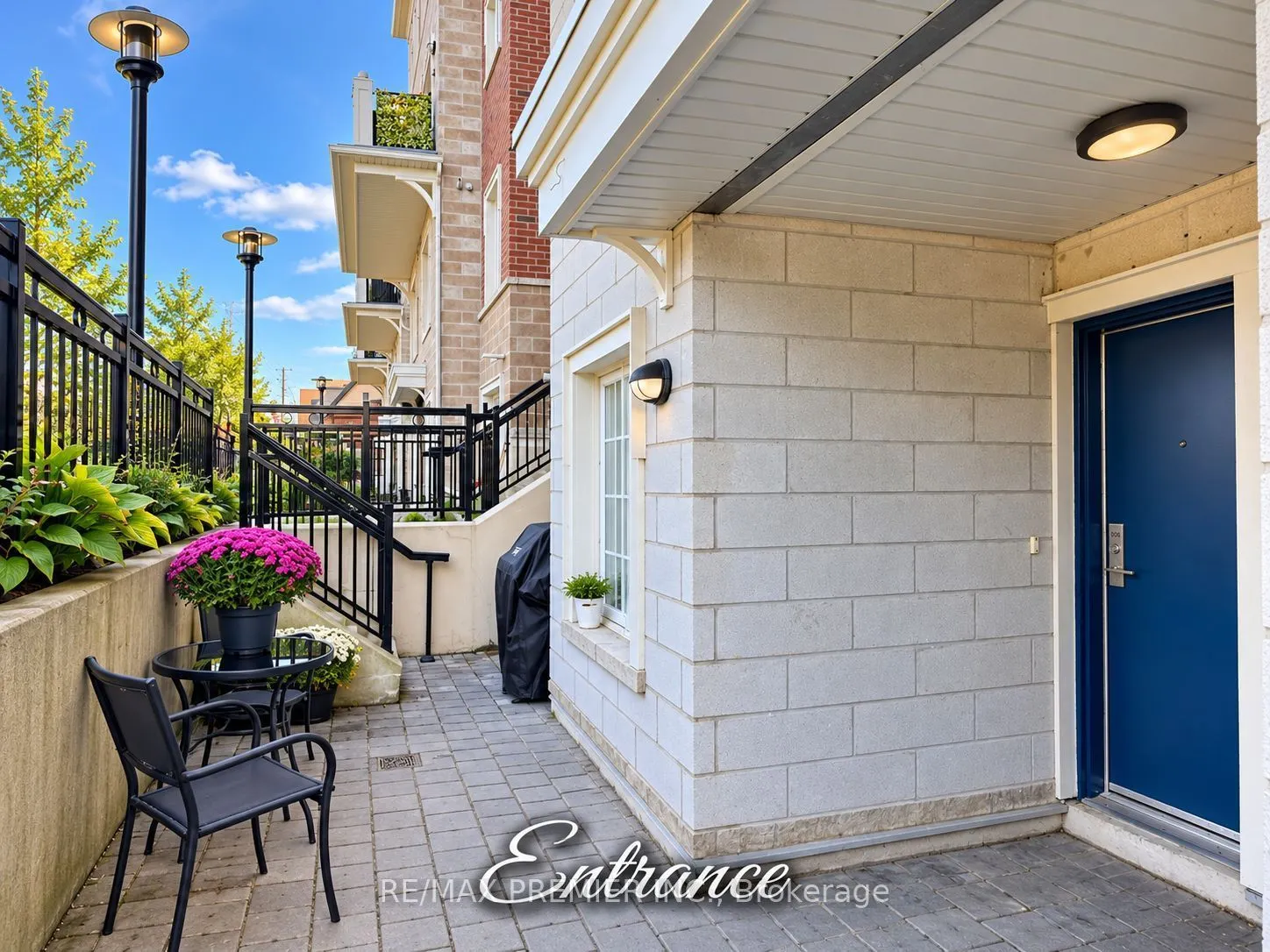 26 Bruce Street #D06