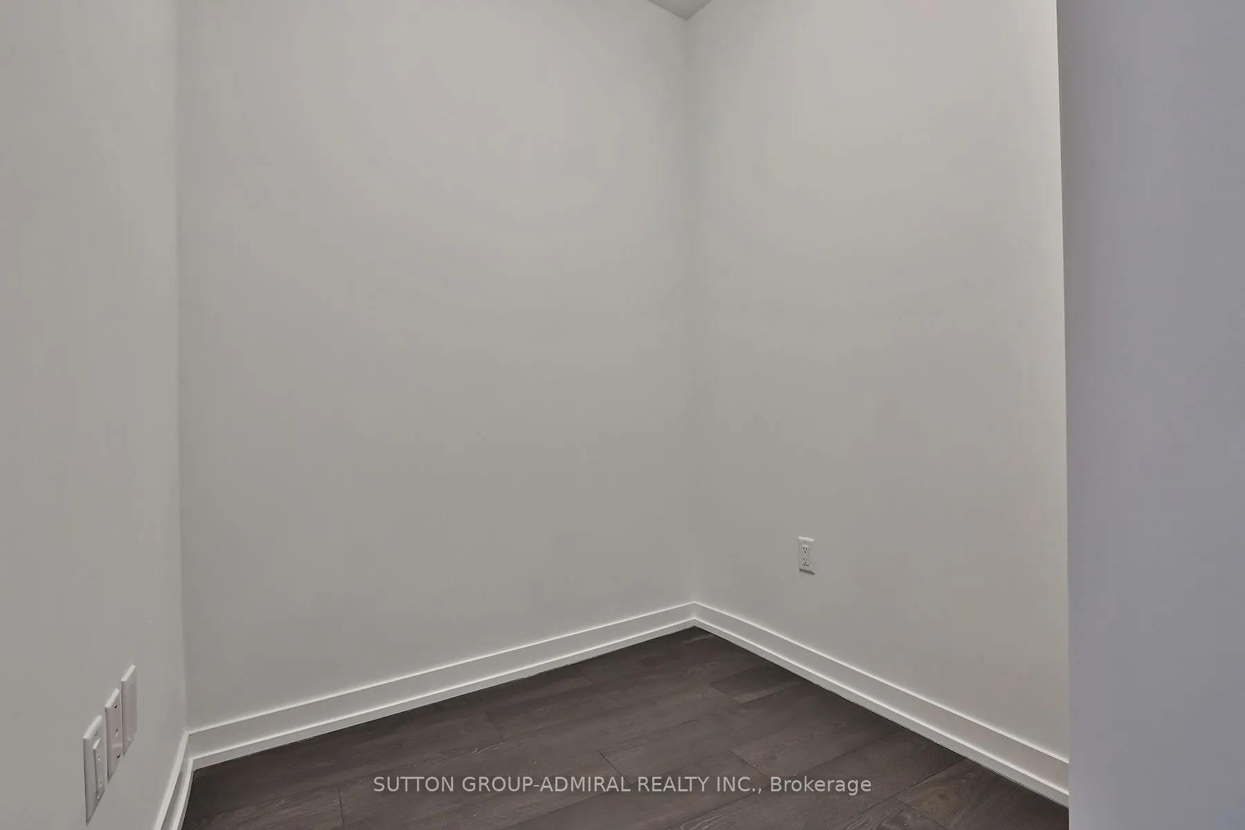 8868 Yonge Street #207E