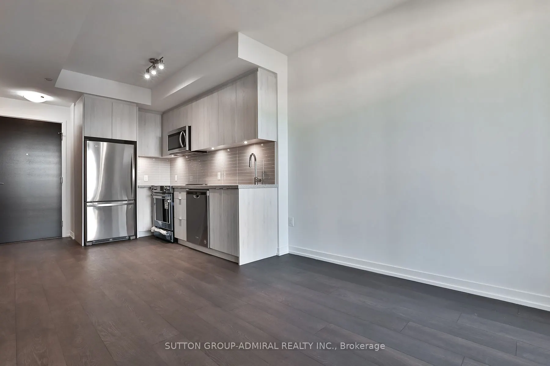 8868 Yonge Street #207E