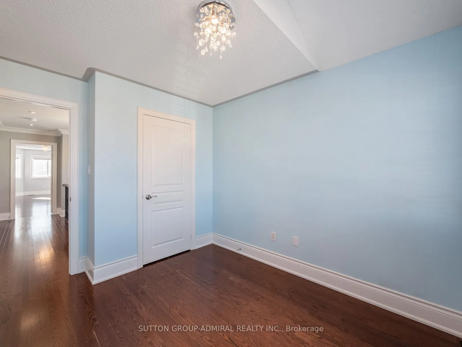 38 Orion Avenue