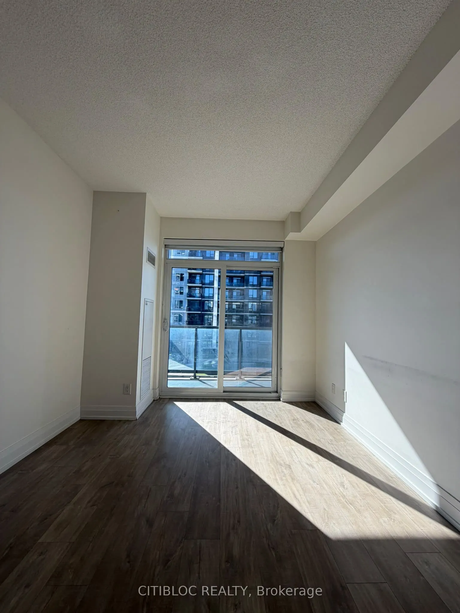 3600 Highway 7 W #505