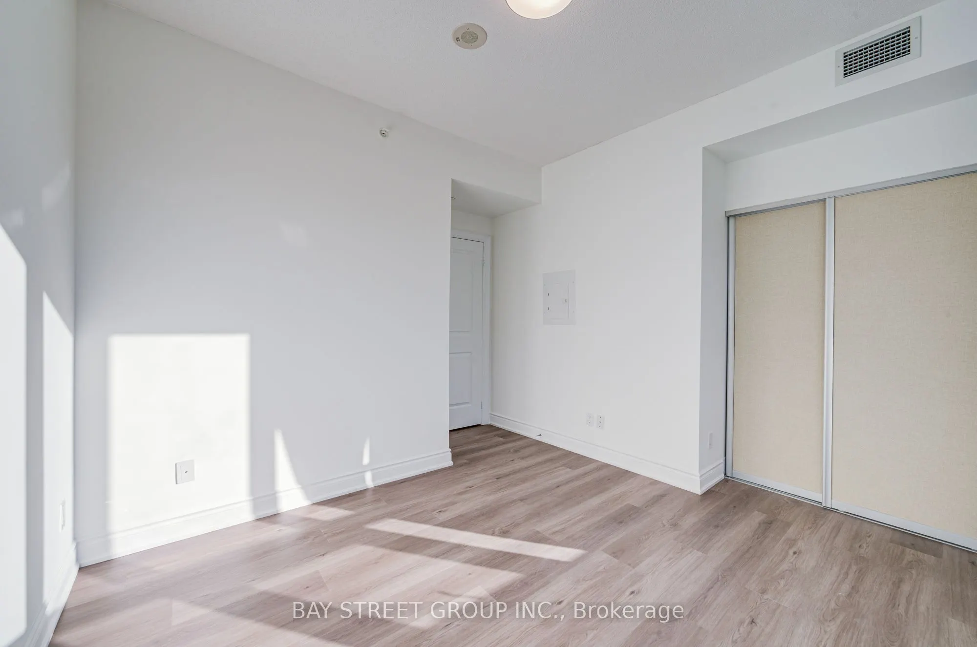 89 South Town Centre Boulevard #1102