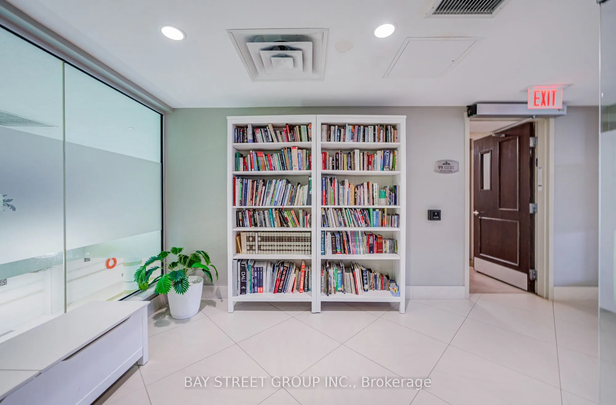 89 South Town Centre Boulevard #1102