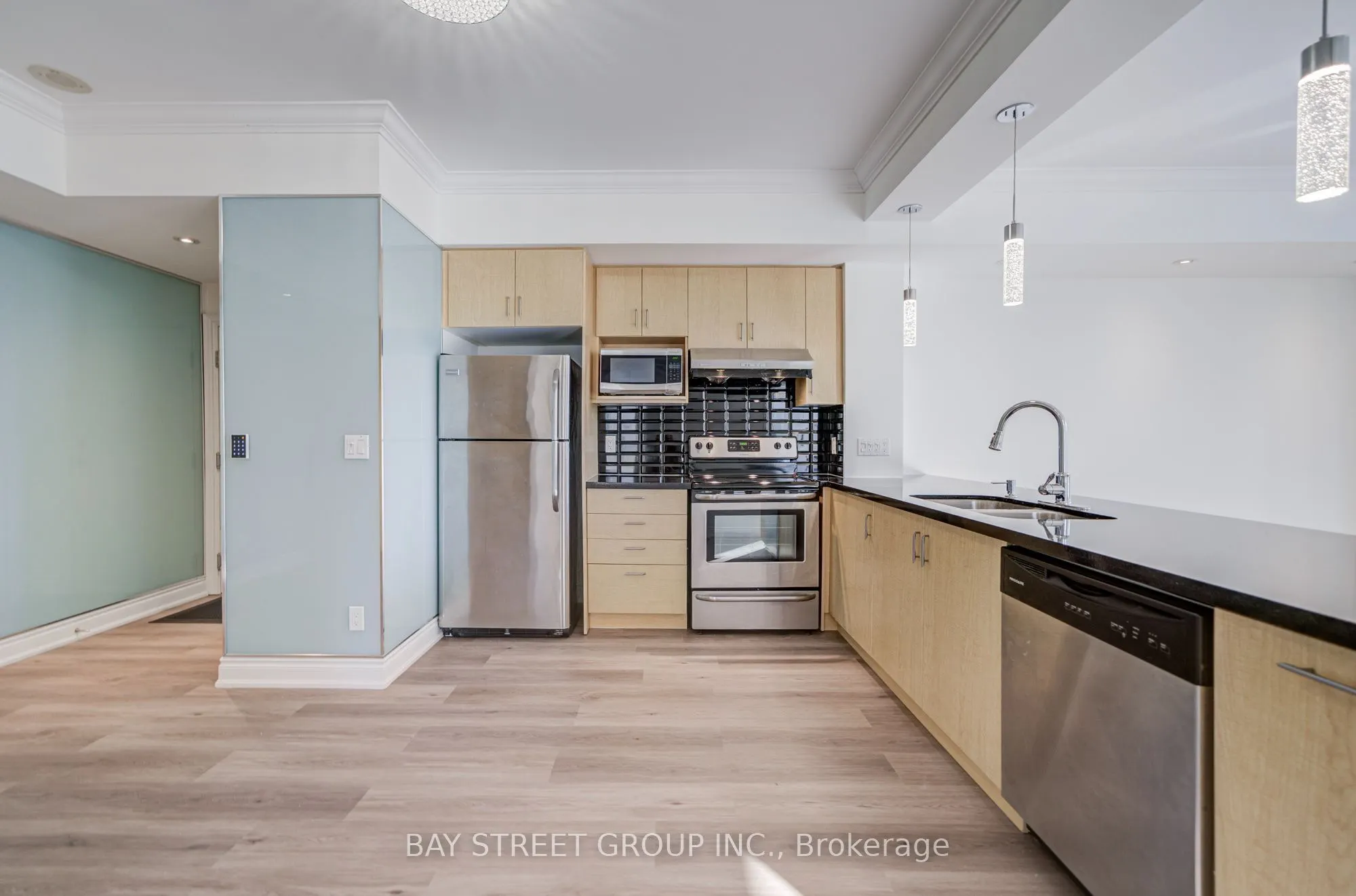 89 South Town Centre Boulevard #1102