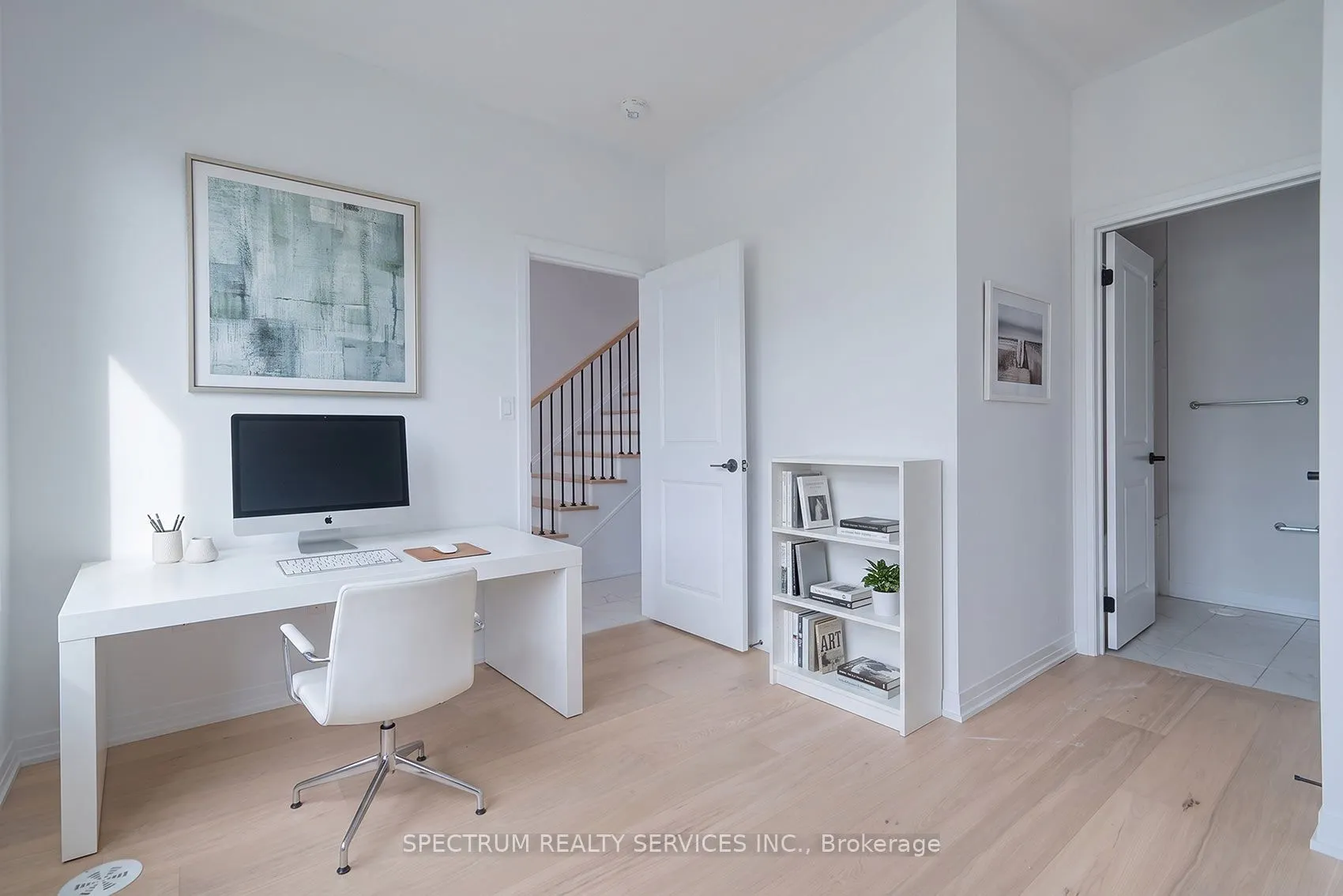 110 De La Roche Drive