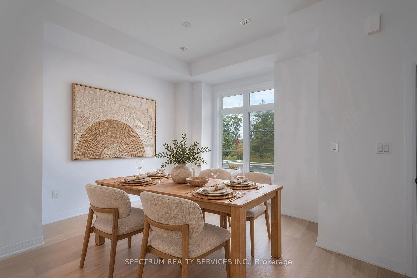 110 De La Roche Drive