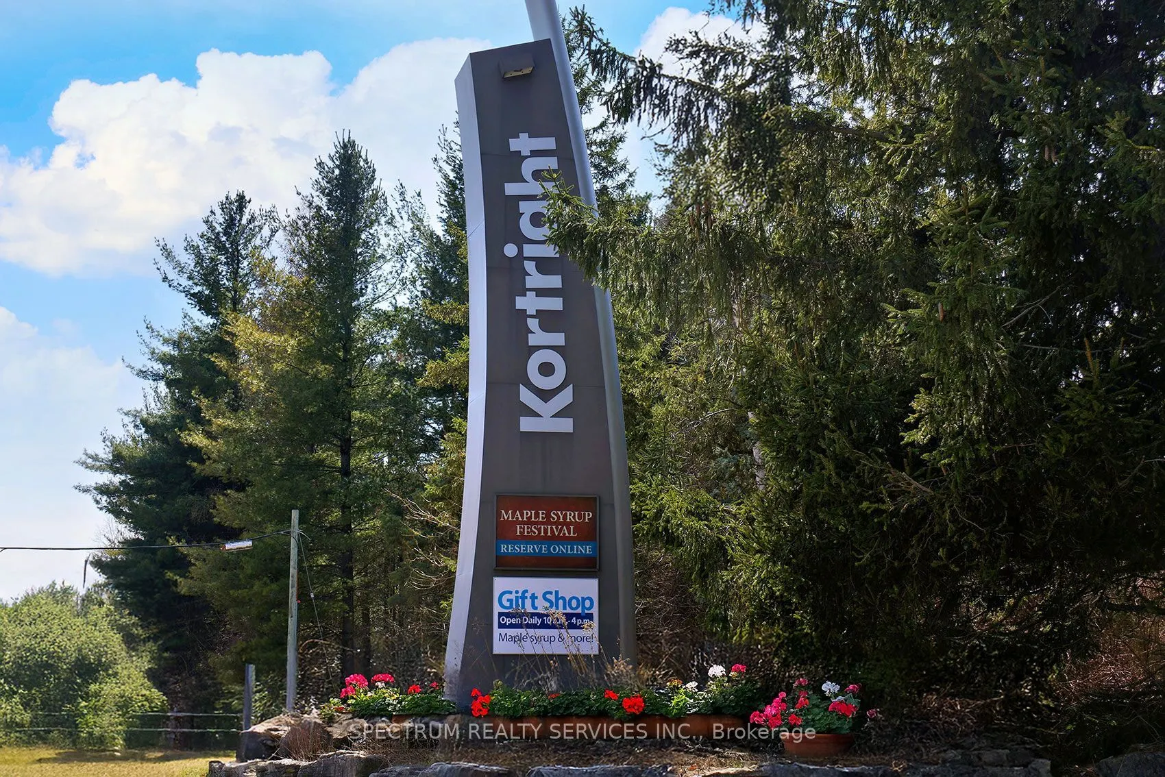 110 De La Roche Drive