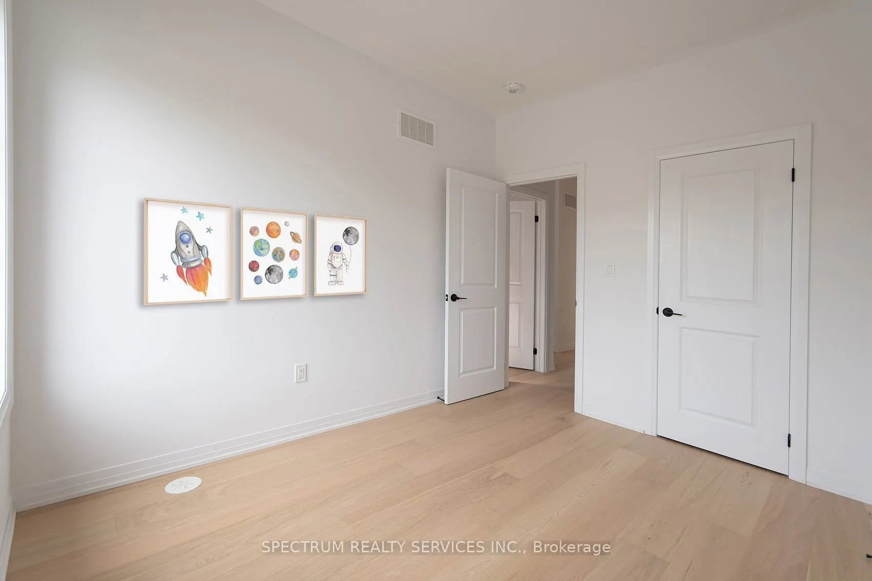 110 De La Roche Drive