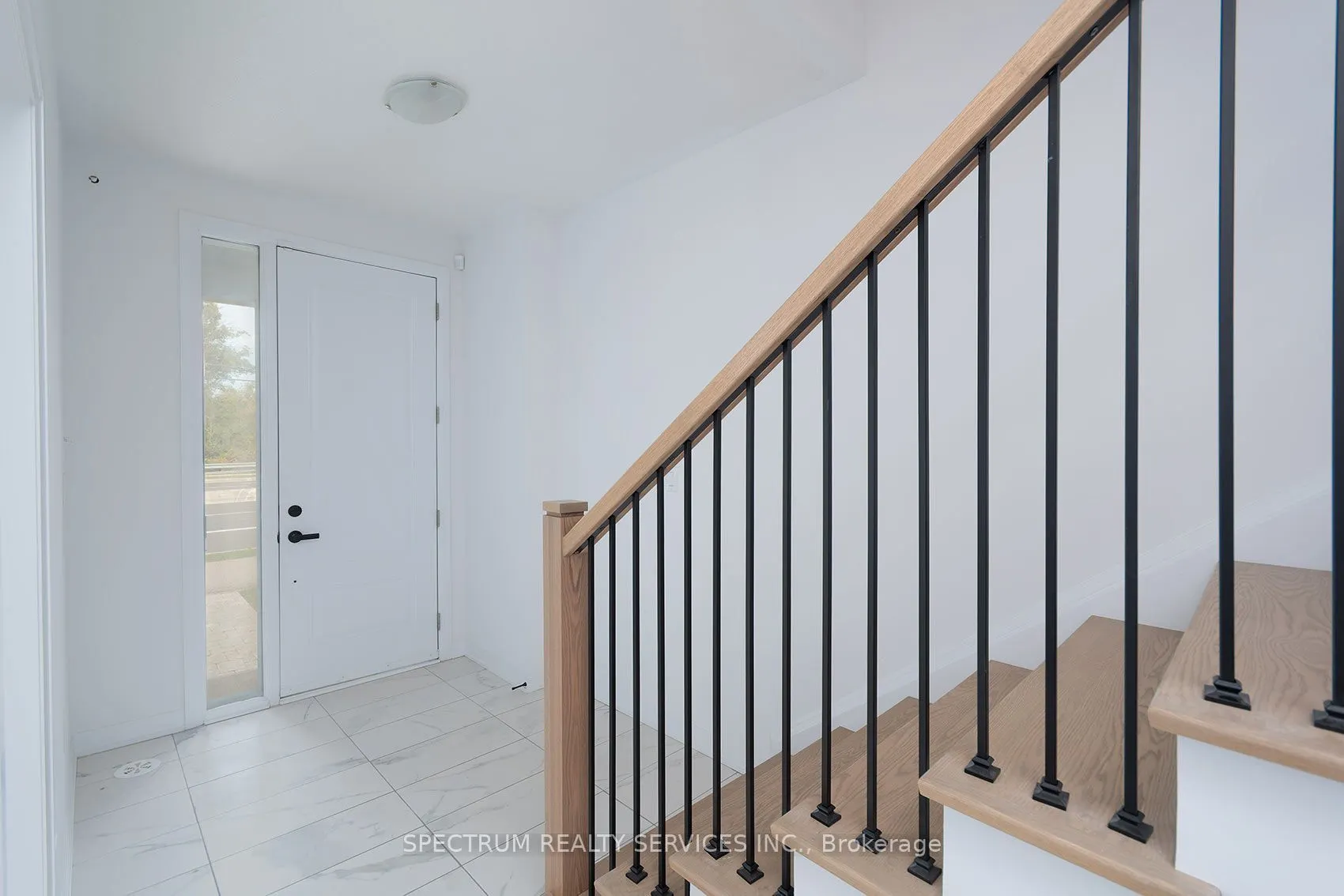 110 De La Roche Drive