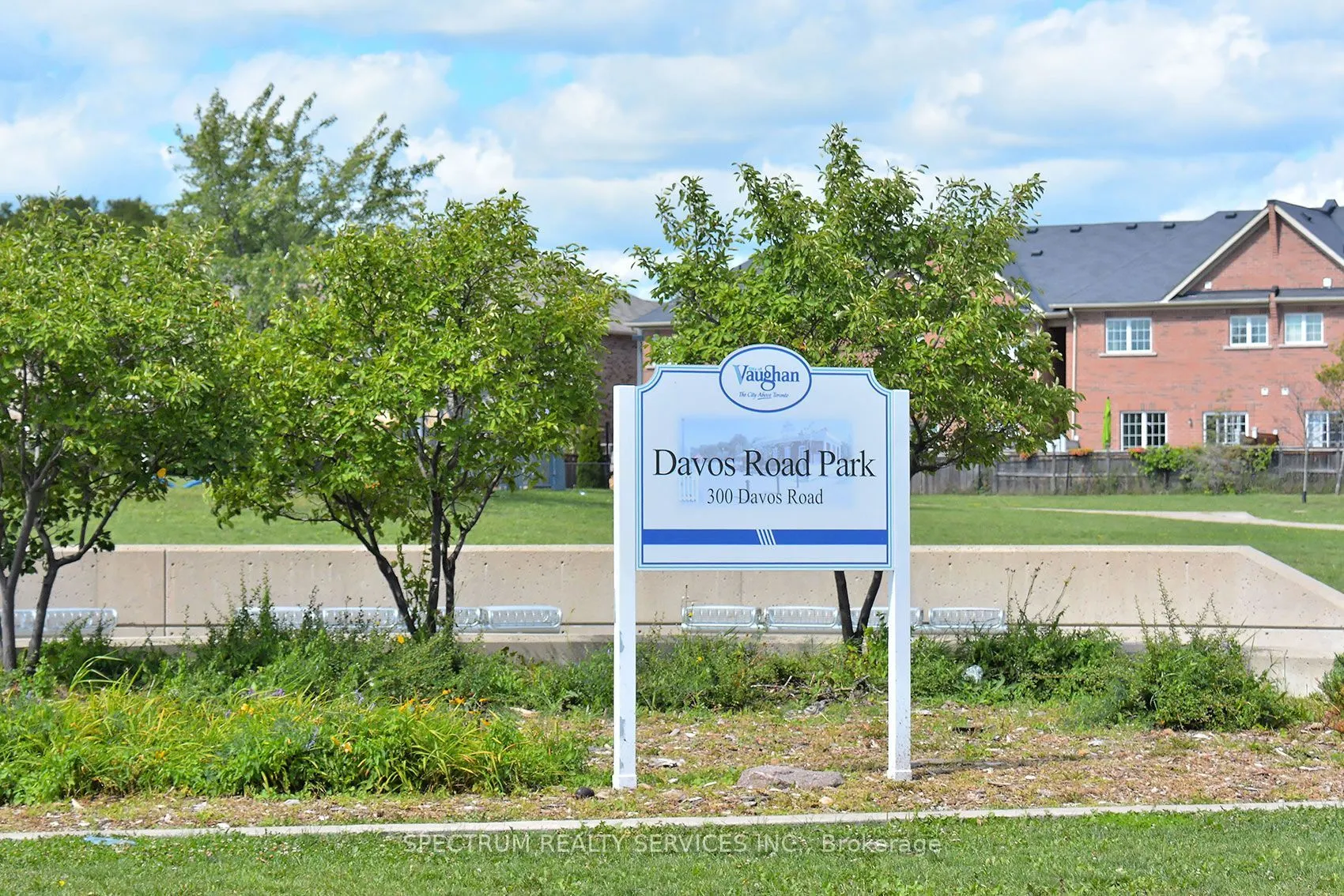110 De La Roche Drive
