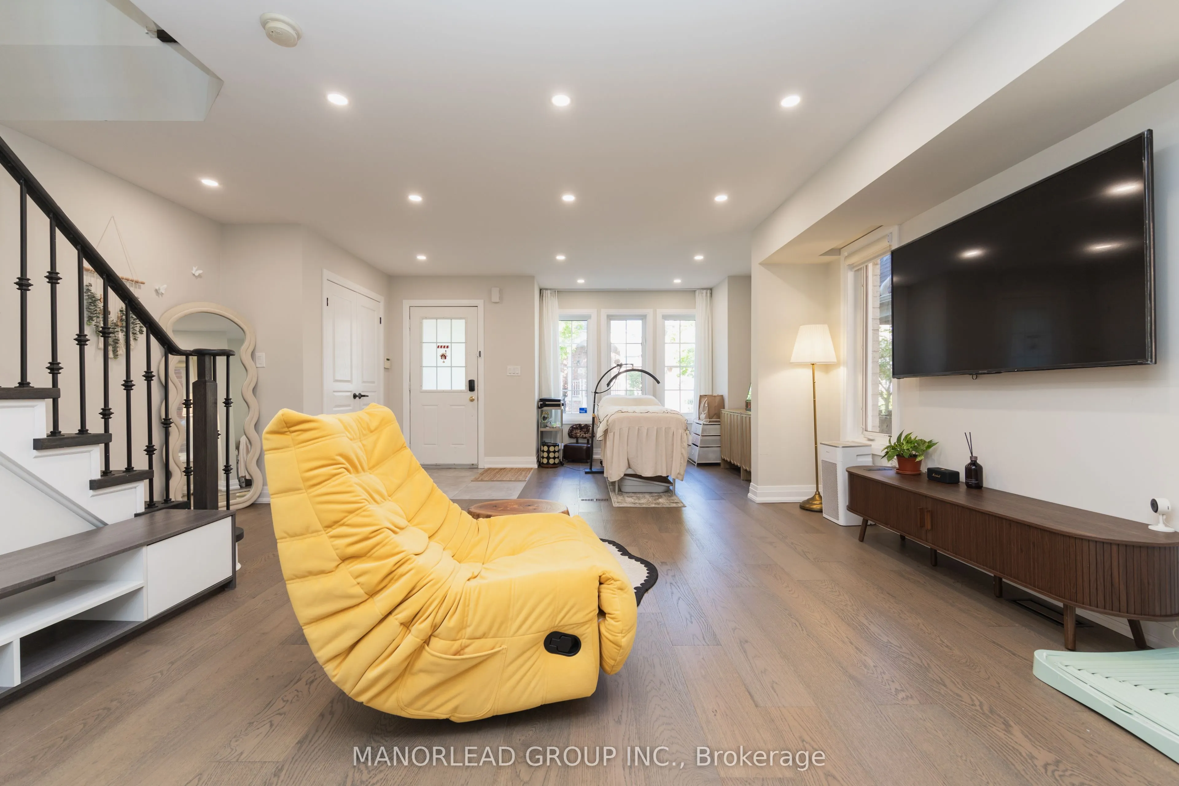 8 Rock Garden Street