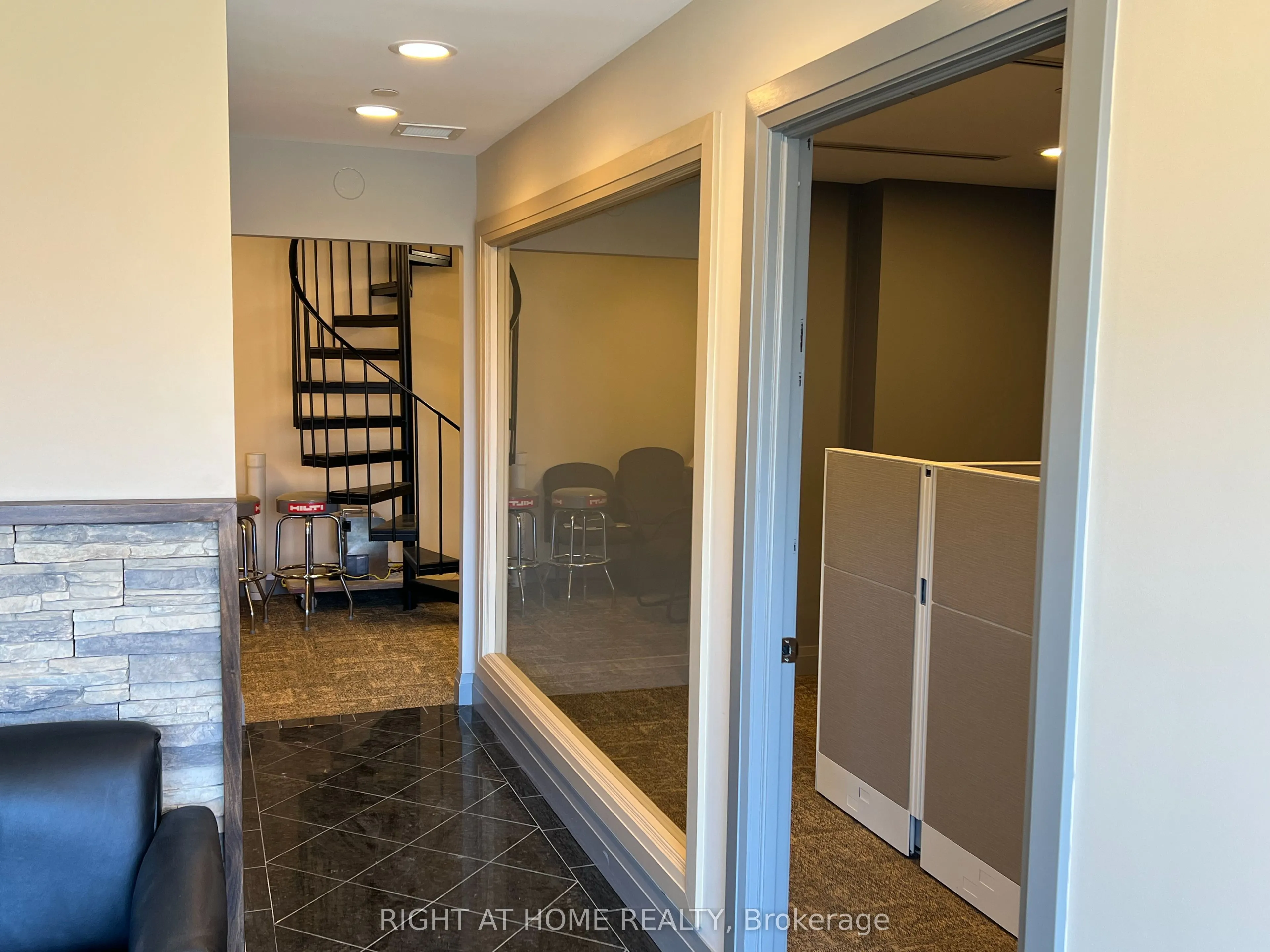 160 Cidermill Avenue #12
