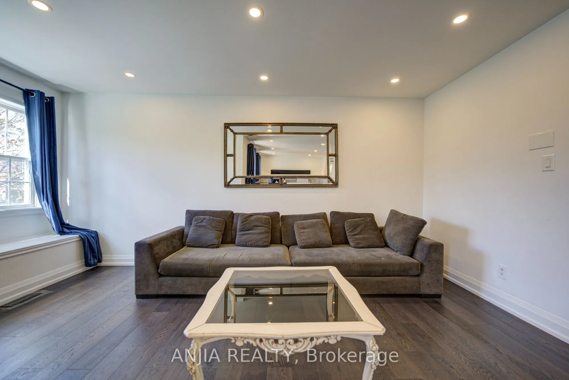 7 Hawtin Lane