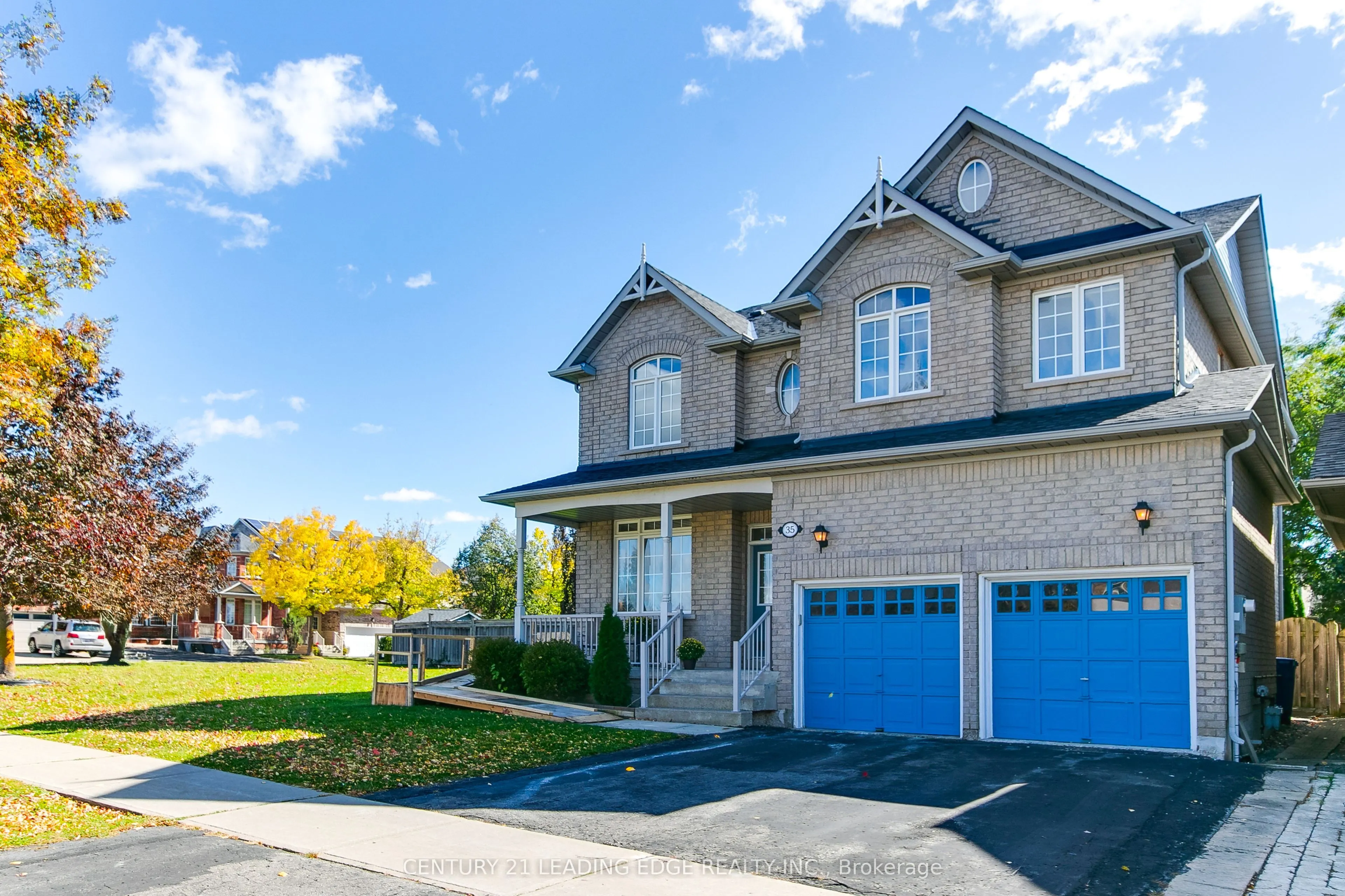35 Hartwell Way