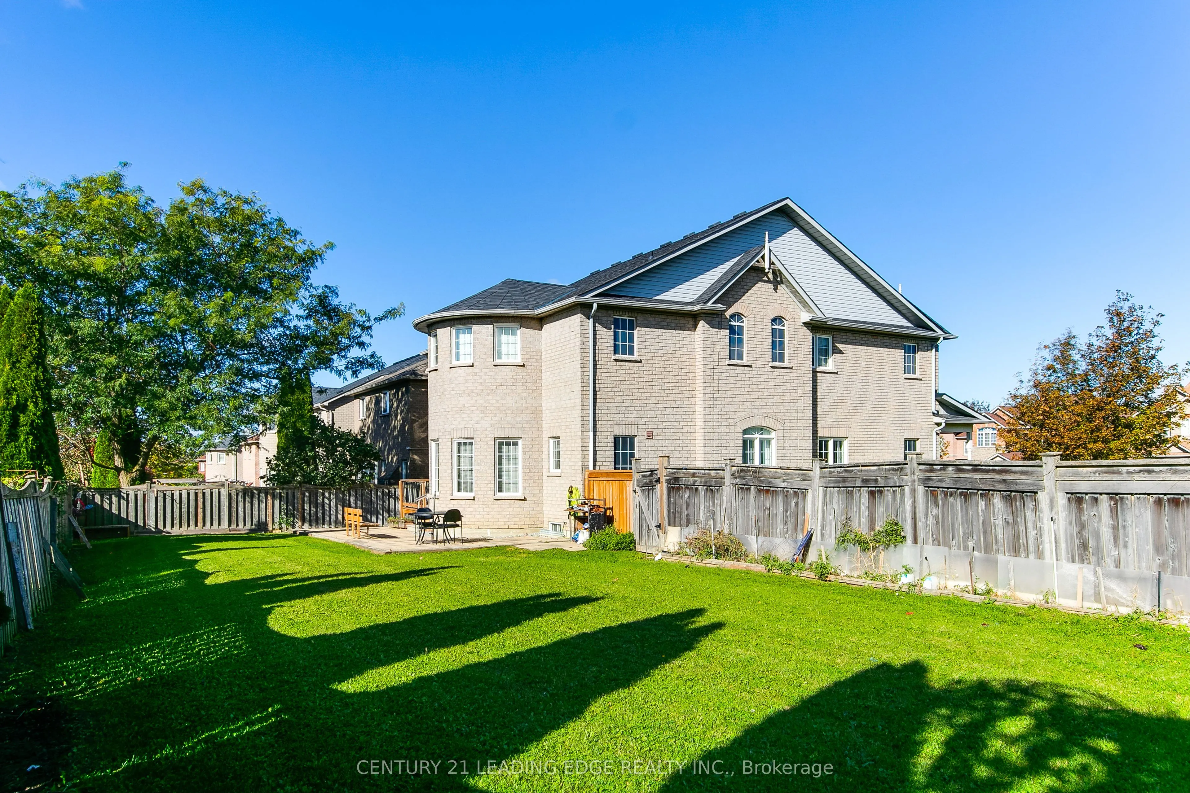 35 Hartwell Way