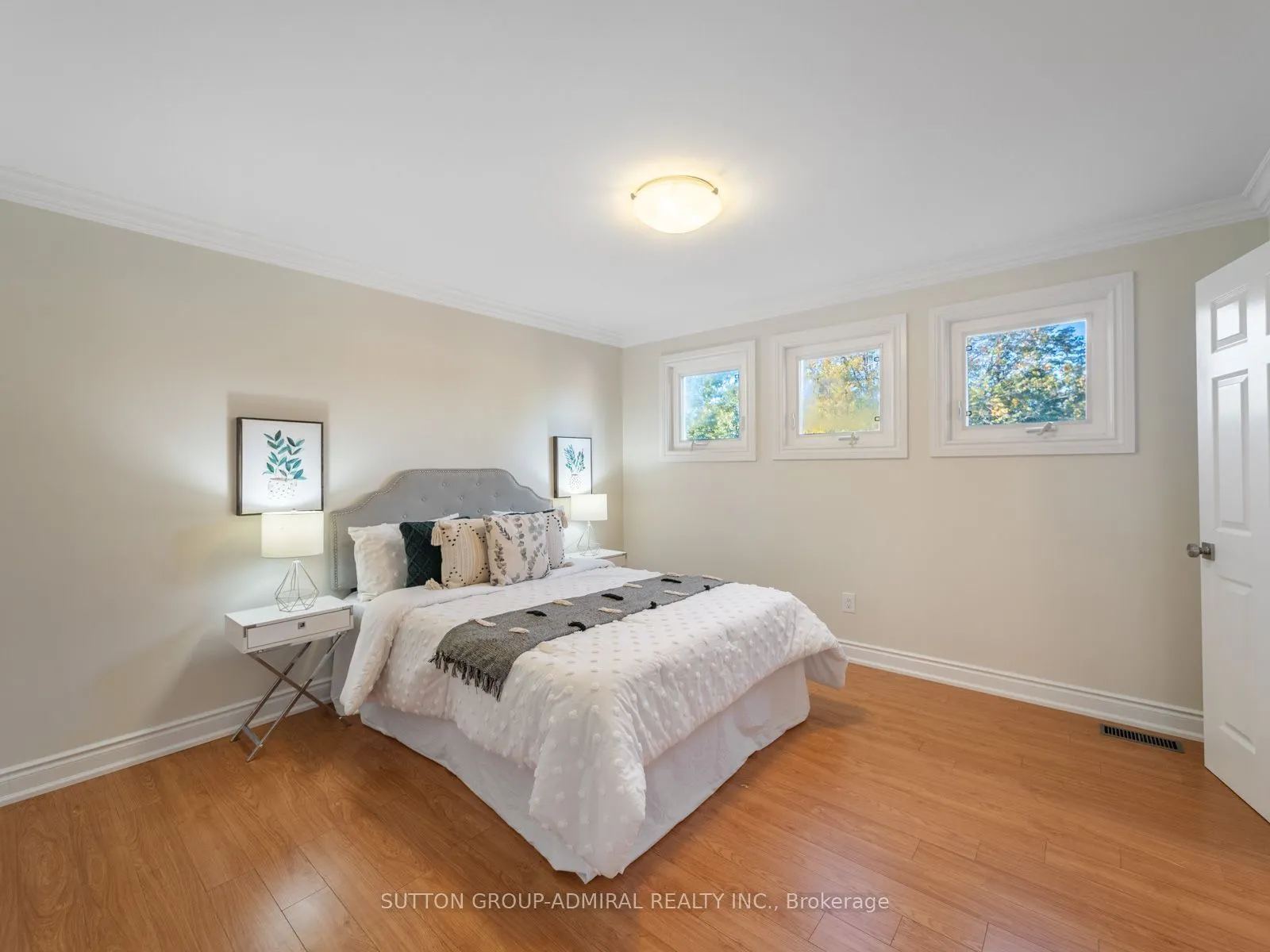 11 Espby Court