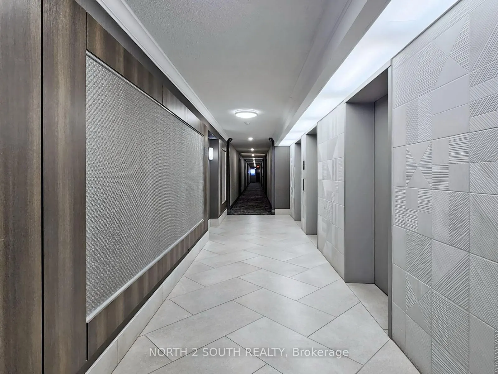 11 Townsgate Drive #401