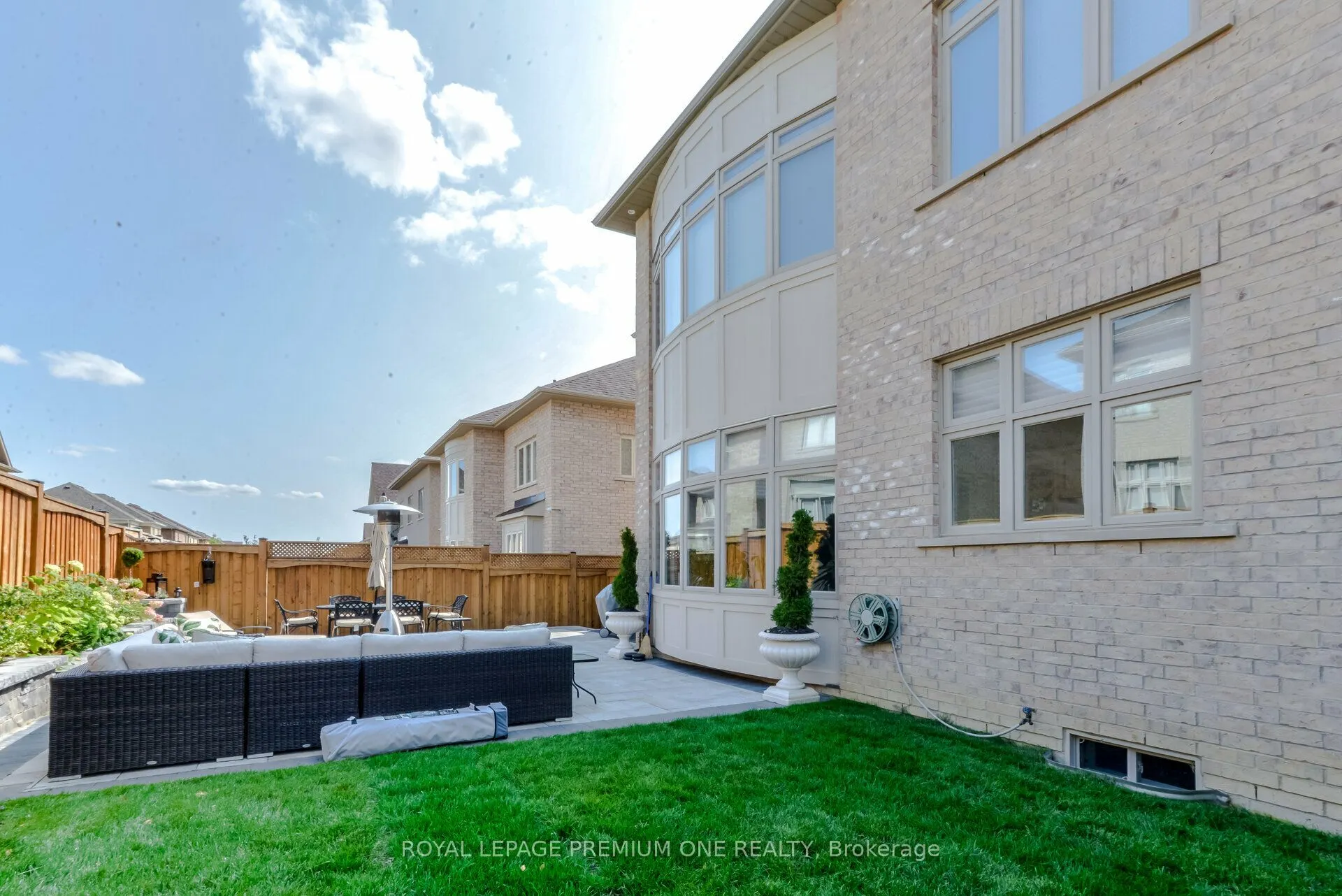 107 Headwind Boulevard