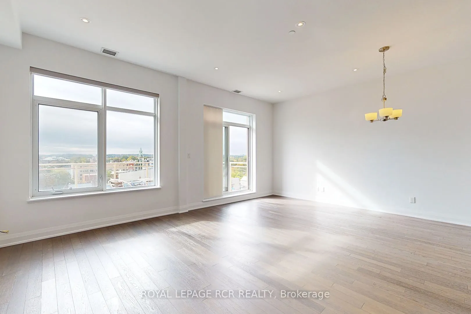 15277 Yonge Street #707
