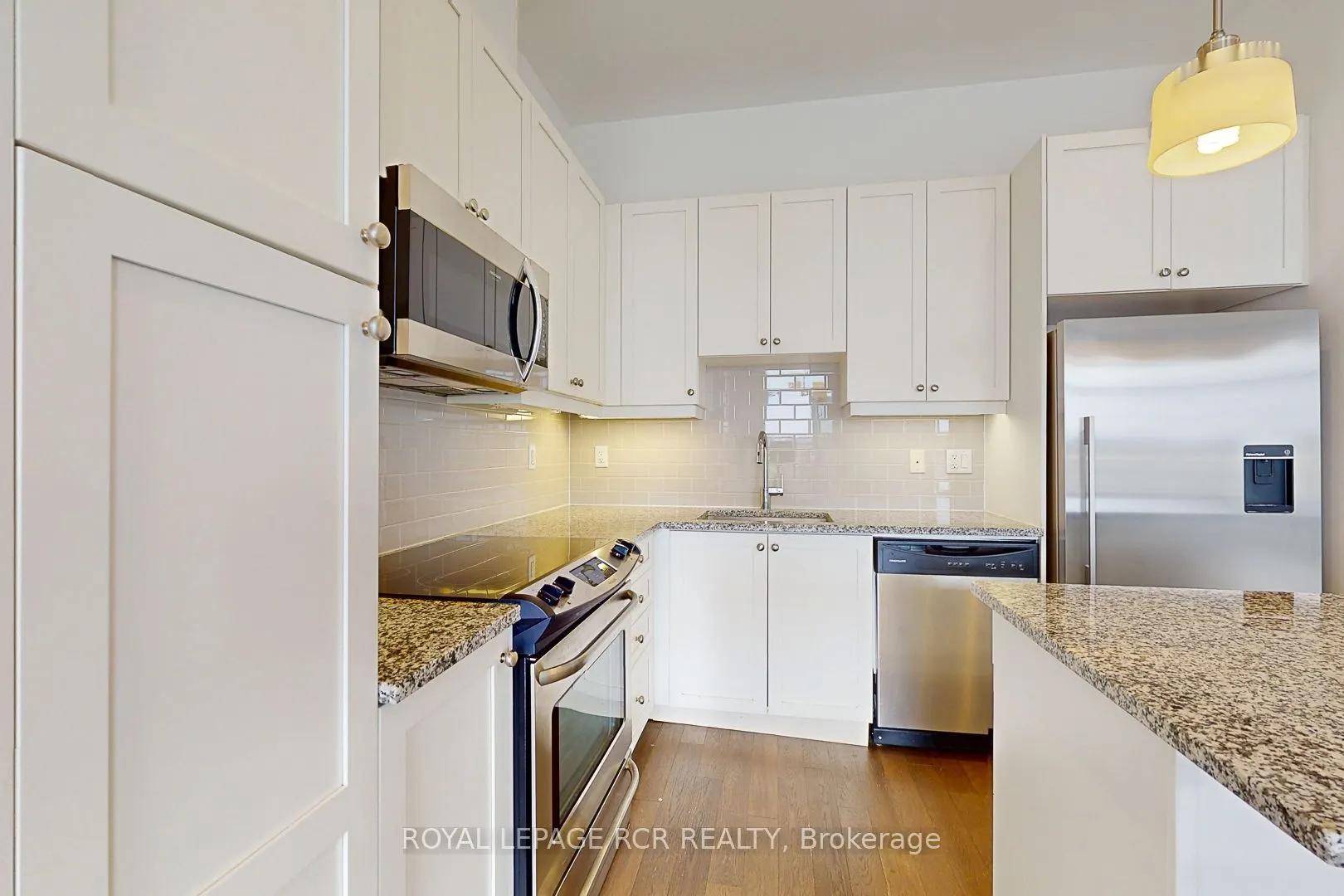 15277 Yonge Street #707