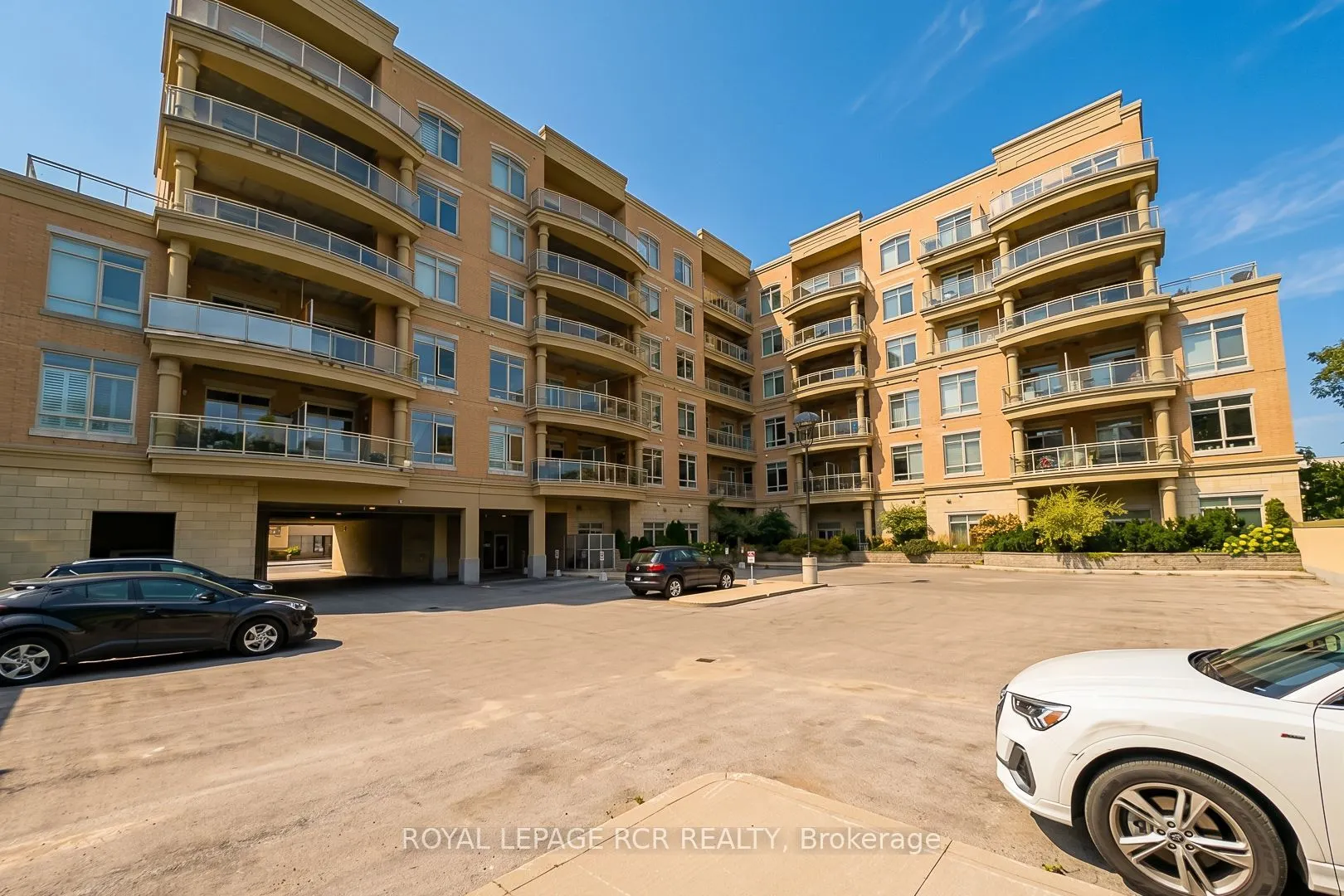 15277 Yonge Street #707