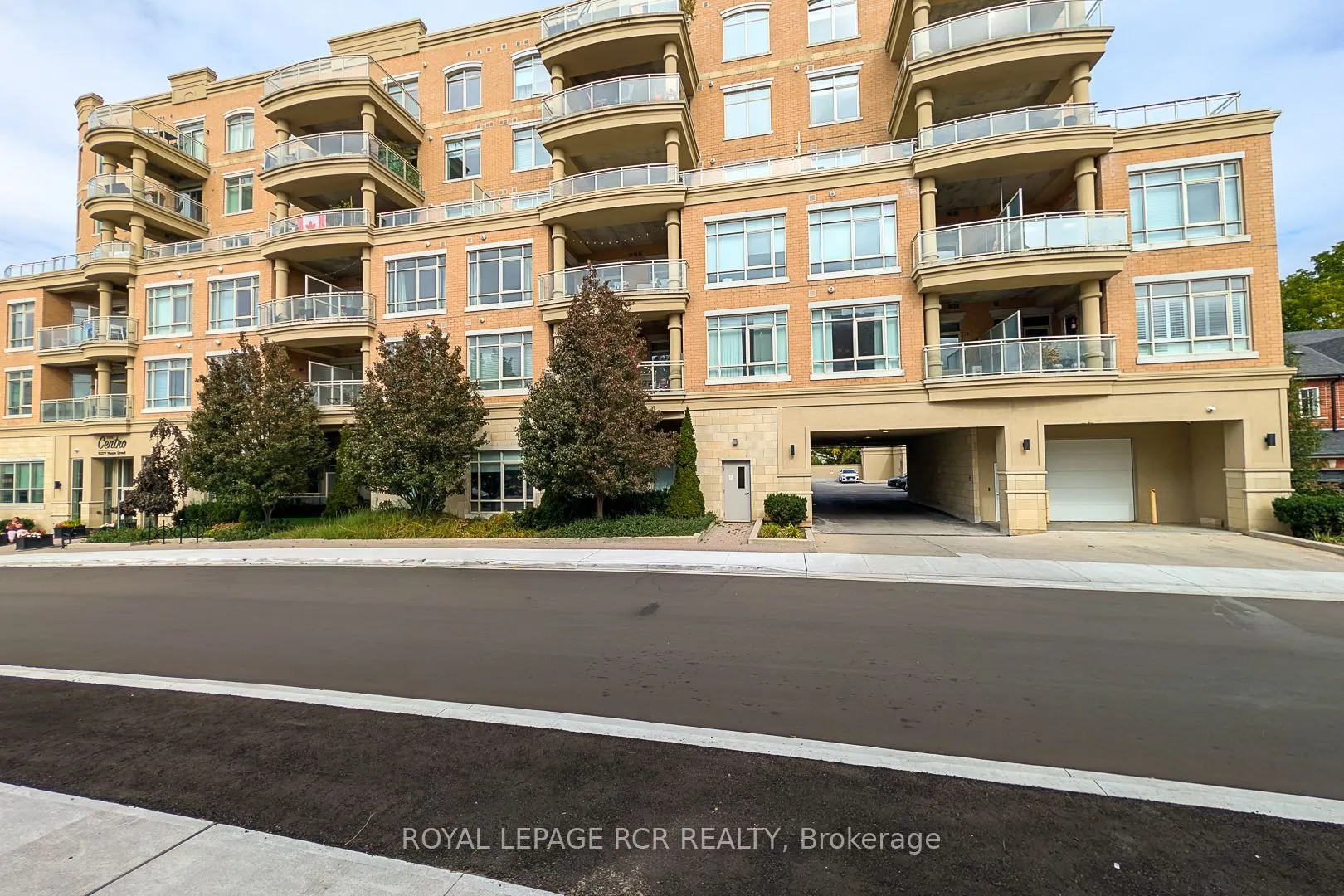 15277 Yonge Street #707