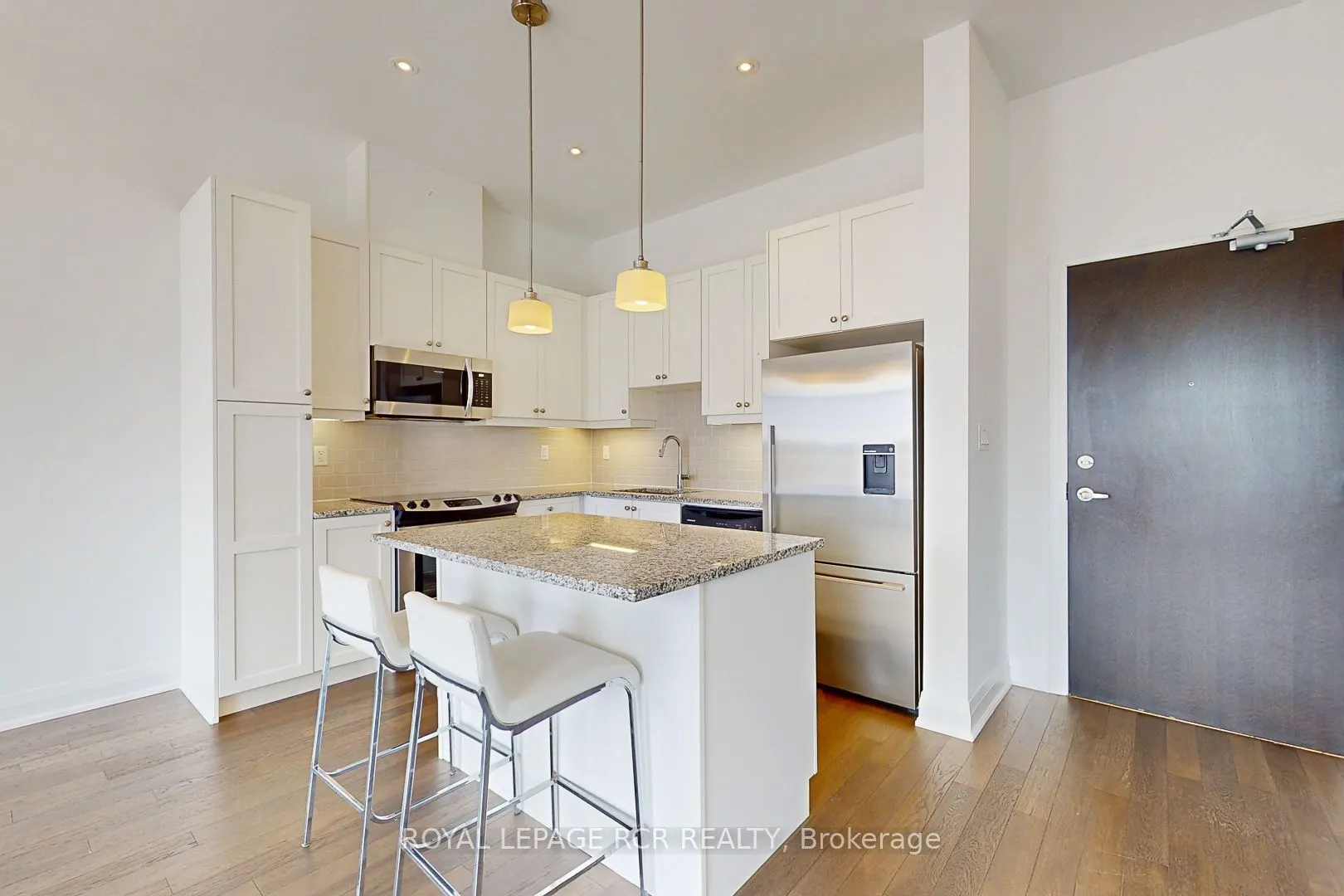 15277 Yonge Street #707