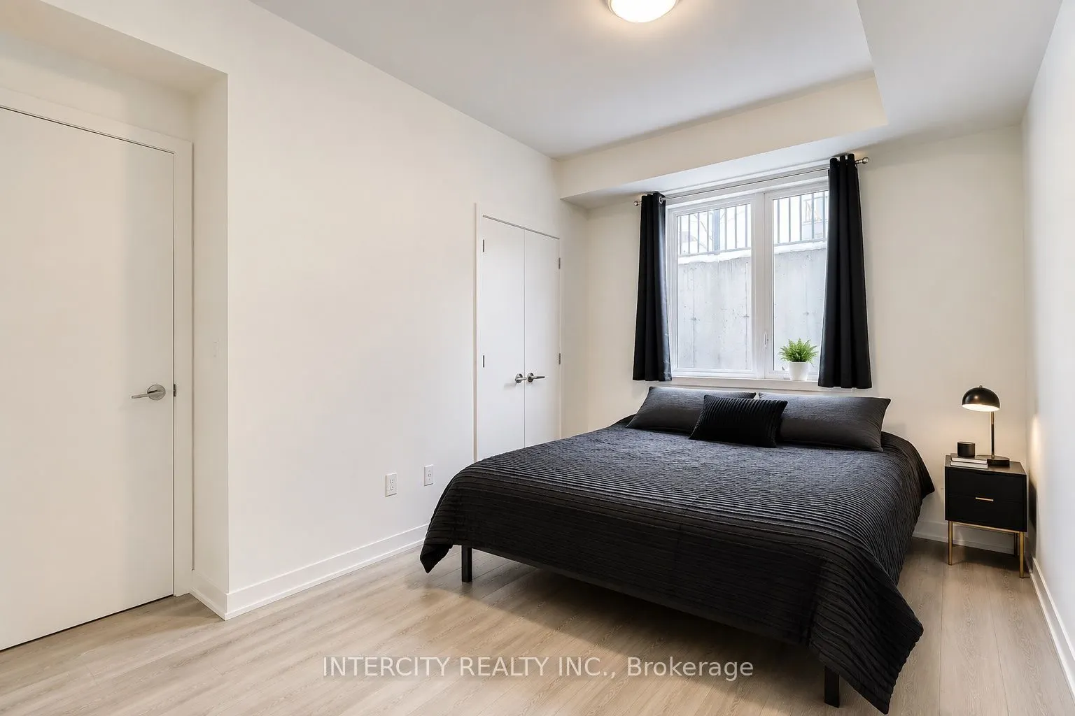11 David Eyer Road #1504