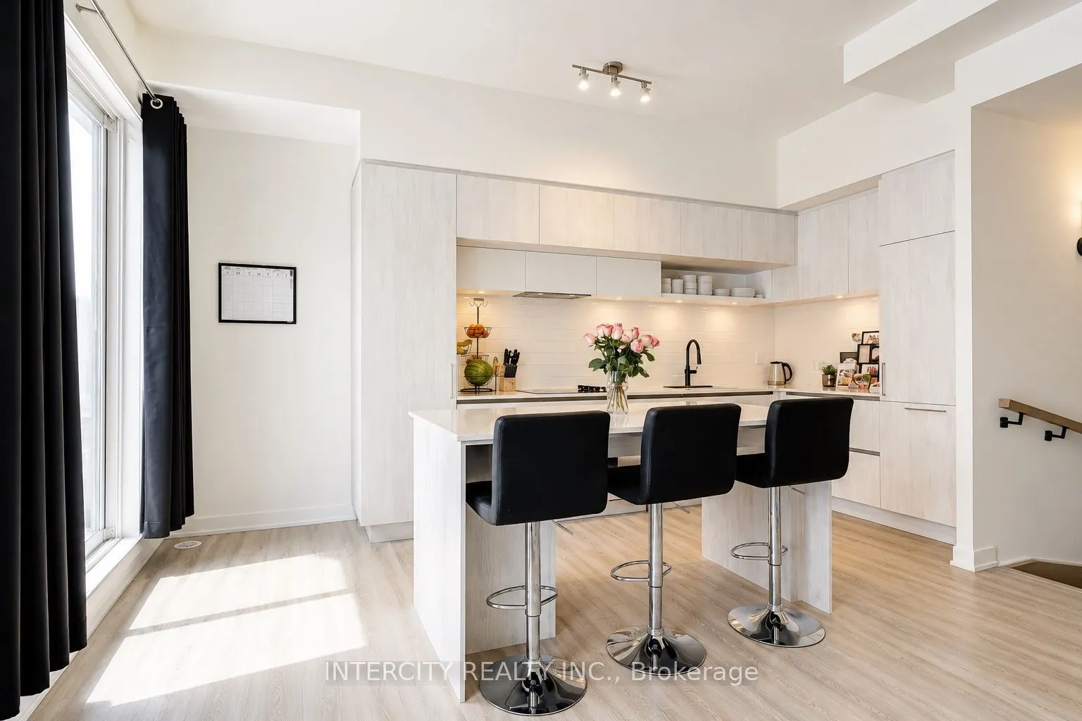 11 David Eyer Road #1504
