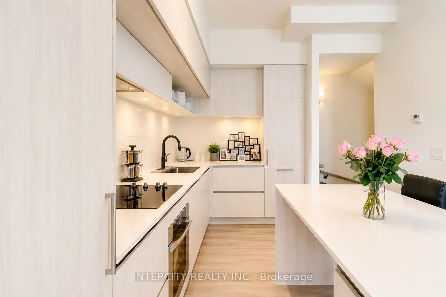 11 David Eyer Road #1504